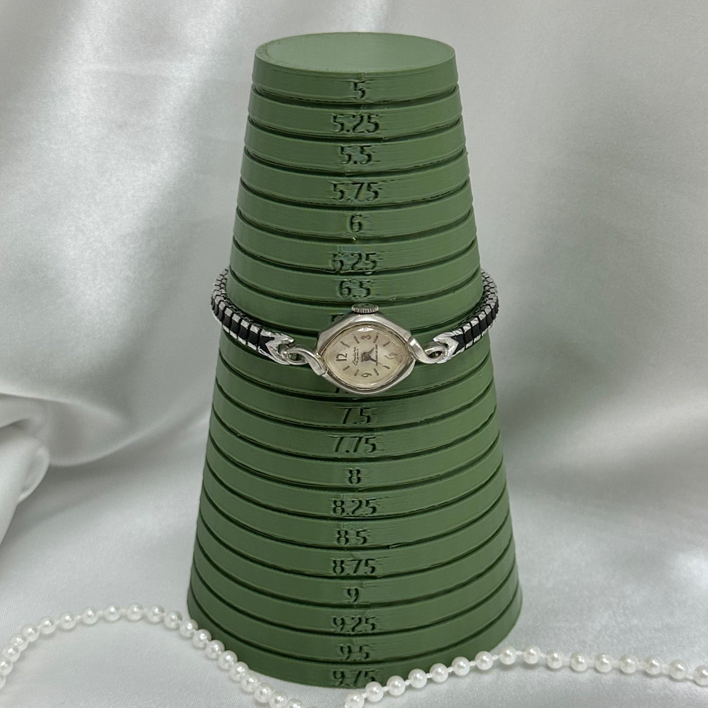 Dainty Vintage Silver Endura 17 Jewels Wind-Up Cocktail 1970's Watch with Black and Silver Band