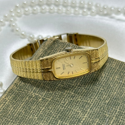 Dainty Vintage Seiko Watch with Rectangle Dial
