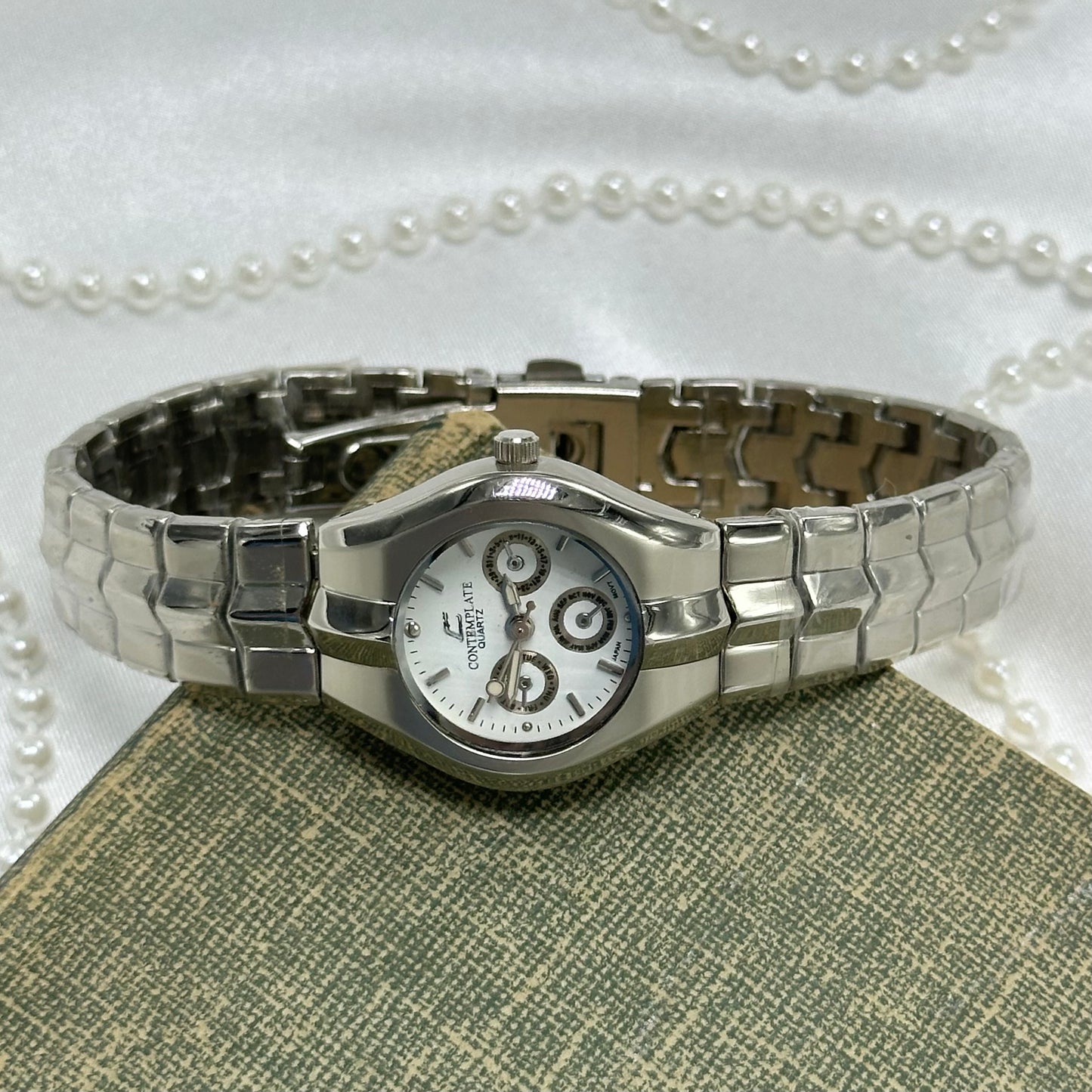 Silver Watch with Unique Calendar Dial