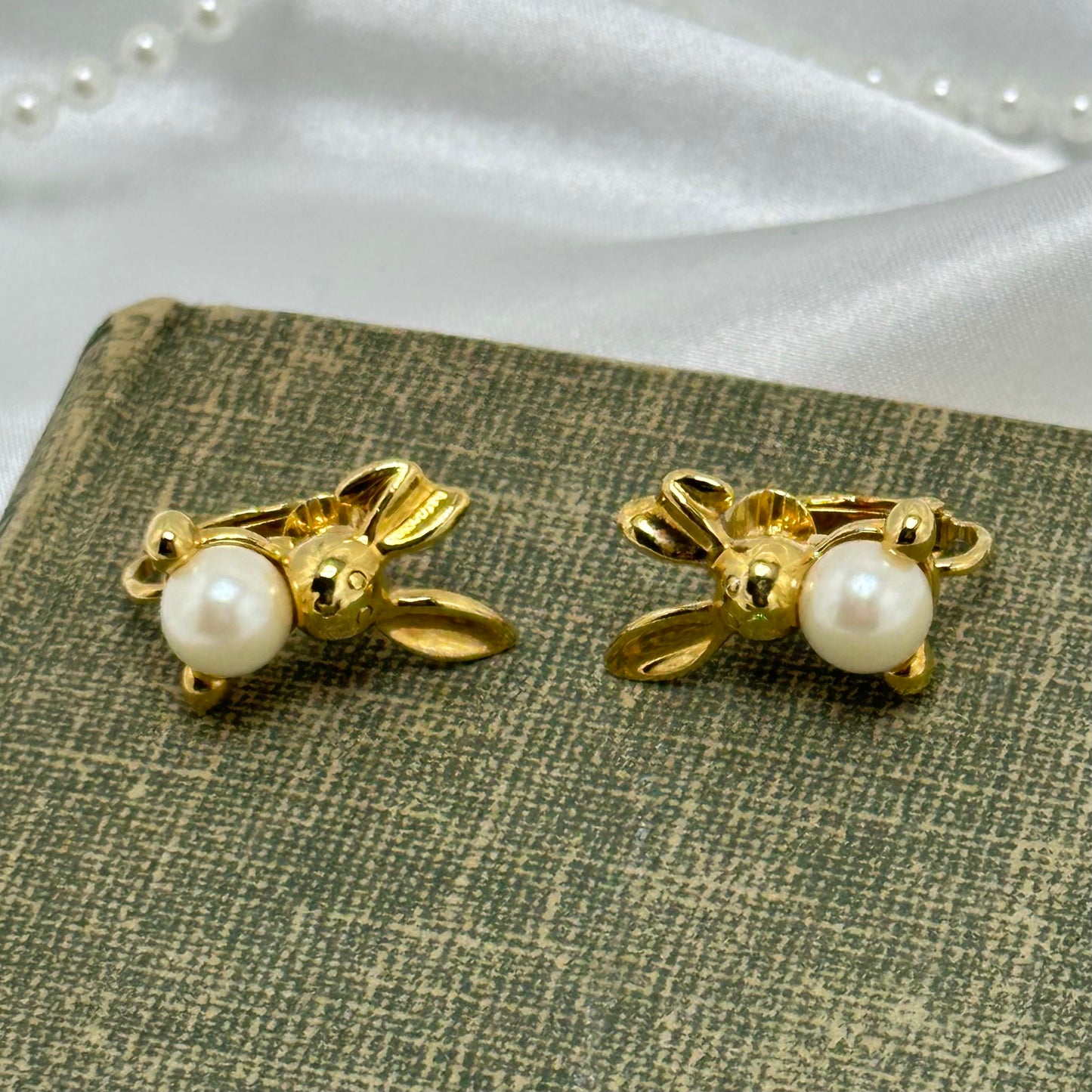 Vintage Clip On Avon Bunny Earrings with Pearls