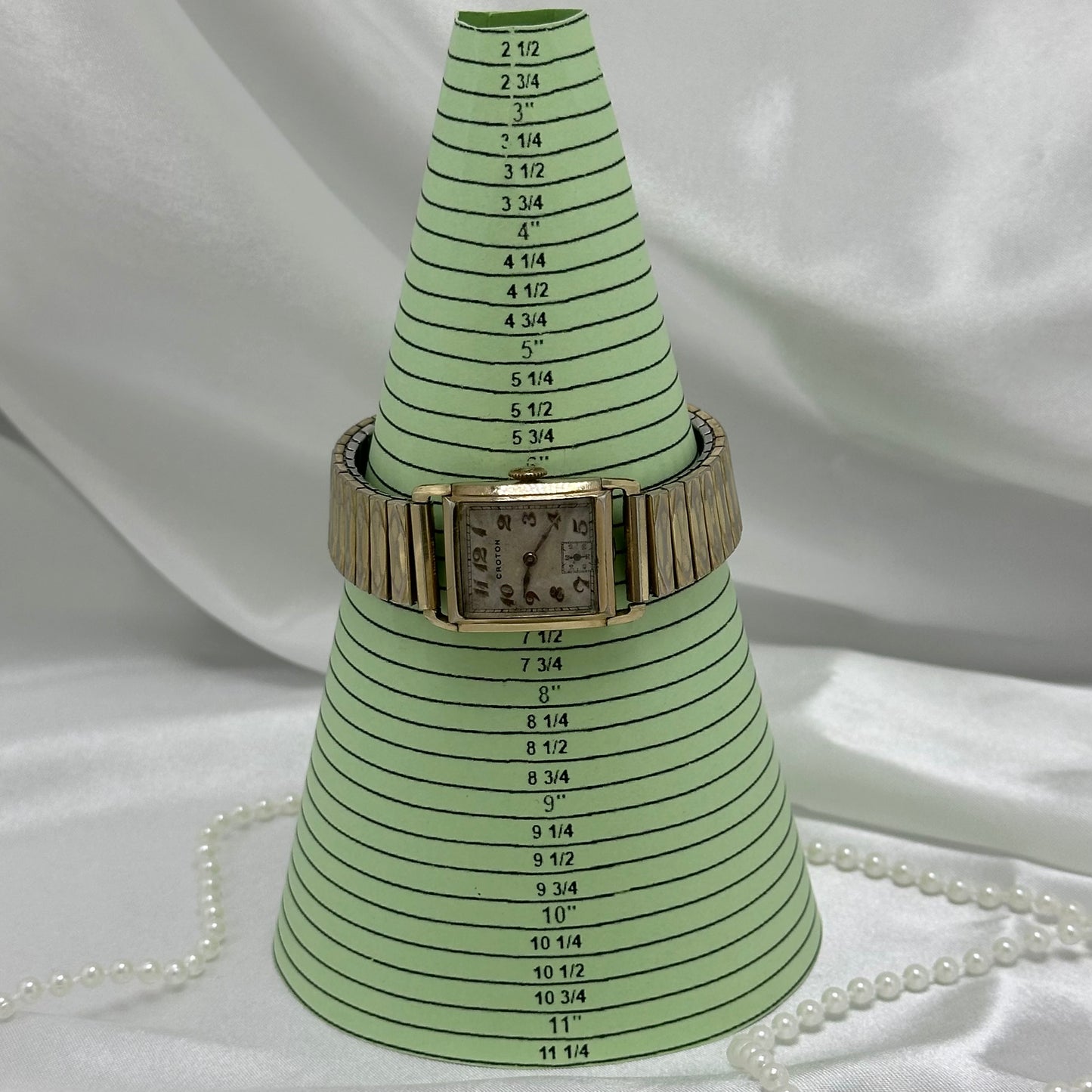 Art Deco Croton Vintage Swiss Made 7 Jewels Watch with Sub Second Hand