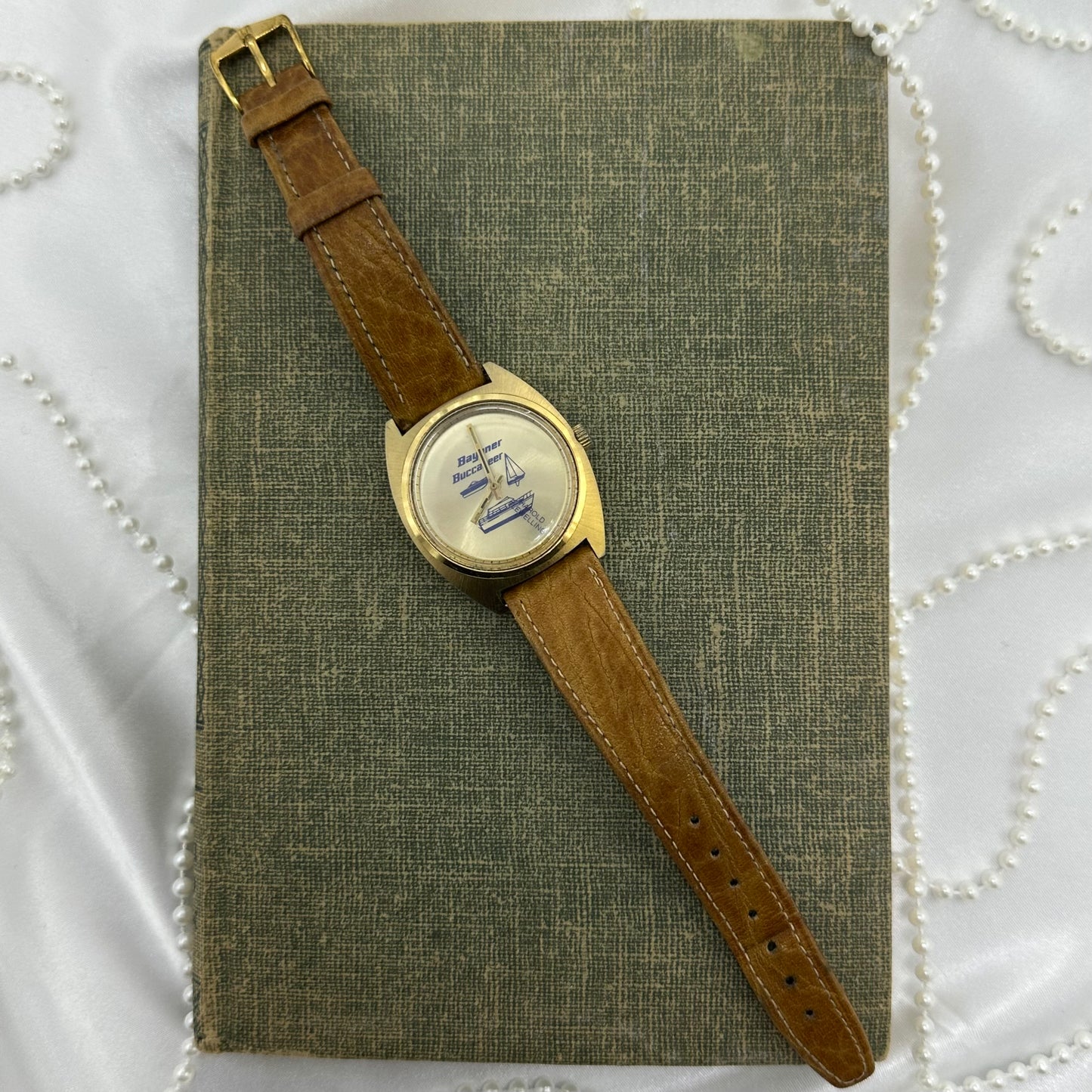 Vintage Gold Bayliner Buccaneer Sailboat Yacht Automatic Watch