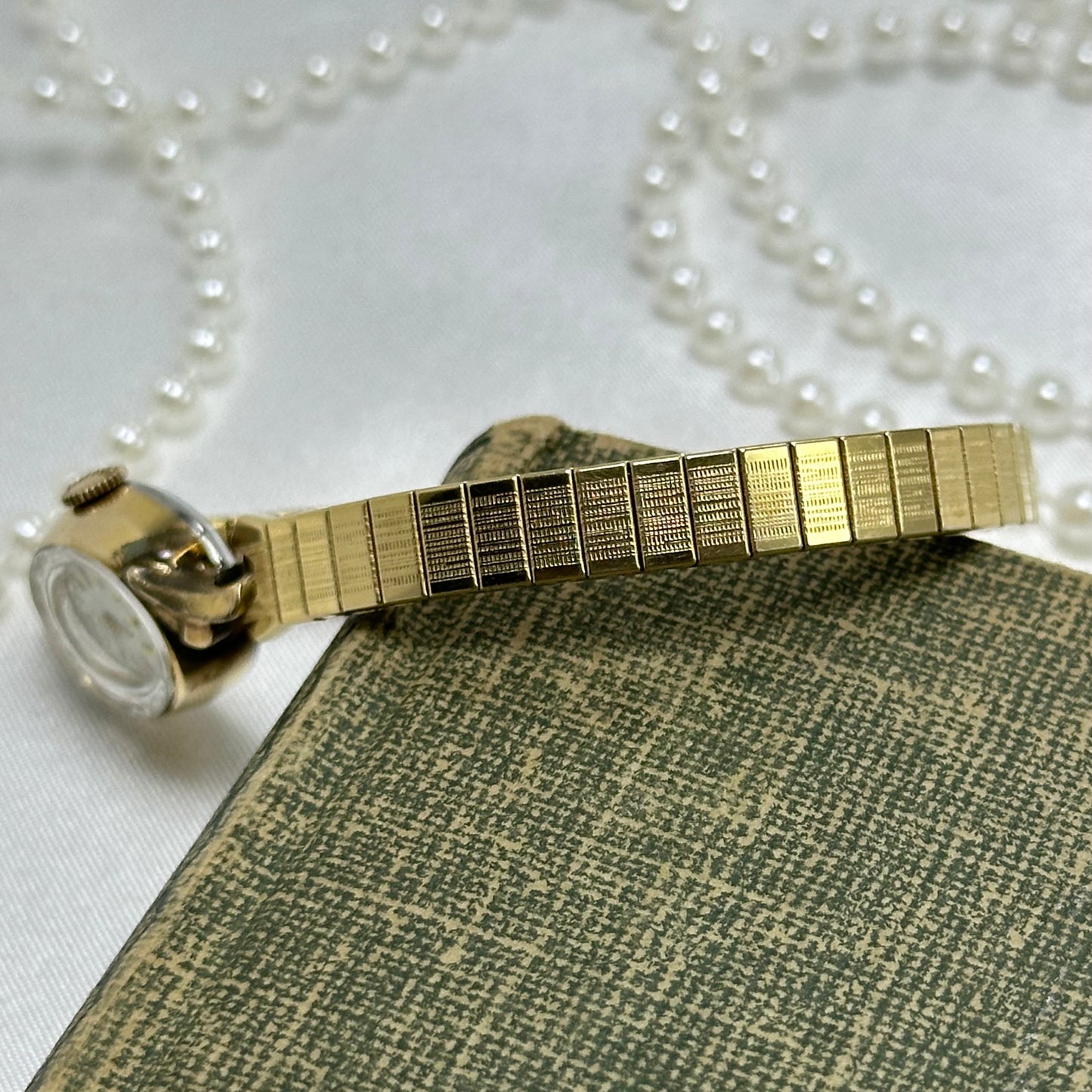 10k RGP Dainty Vintage Oval Dial Elgin 21 Jewels Wind-Up Cocktail Watch