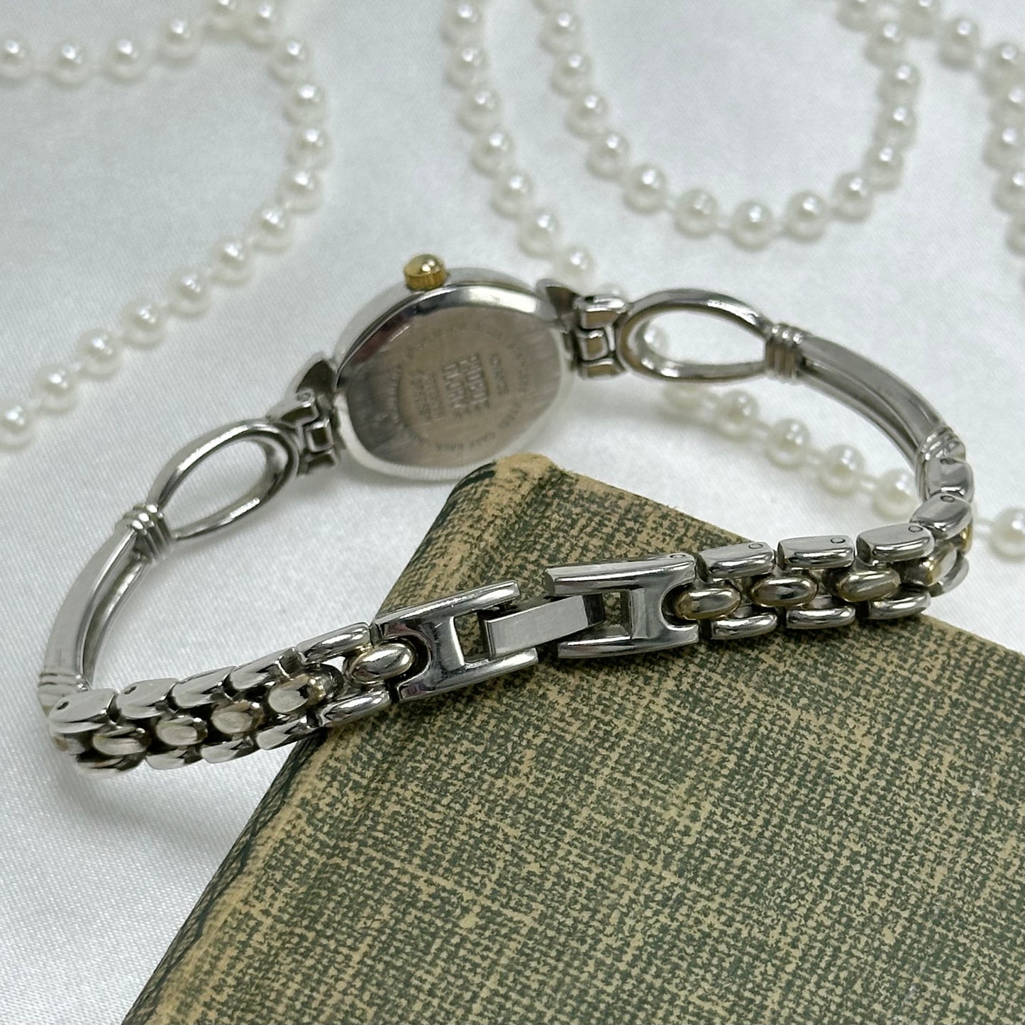 Dainty Two-Tone Oval Dial Heart Watch