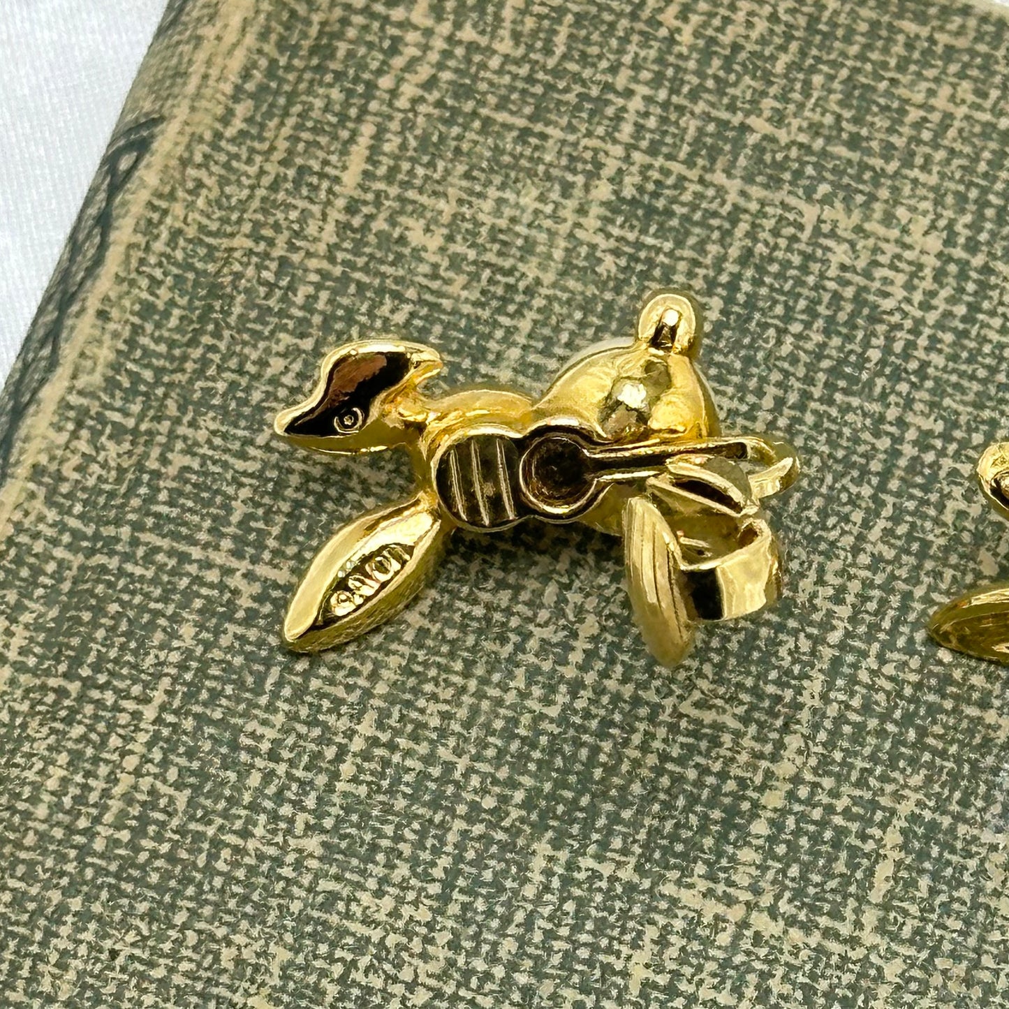 Vintage Clip On Avon Bunny Earrings with Pearls
