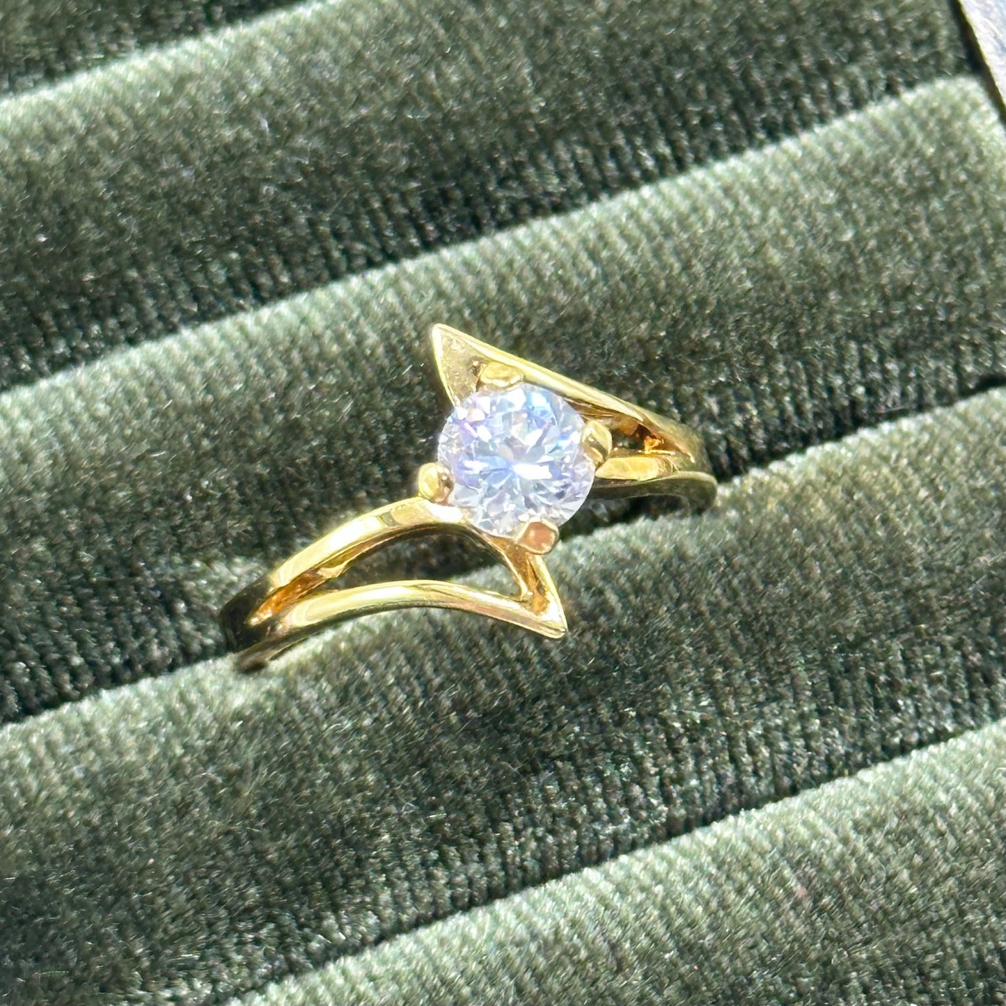 Solitaire Round Cubic Zirconia Stone Vintage Deadstock Ring 14k Gold Electroplated