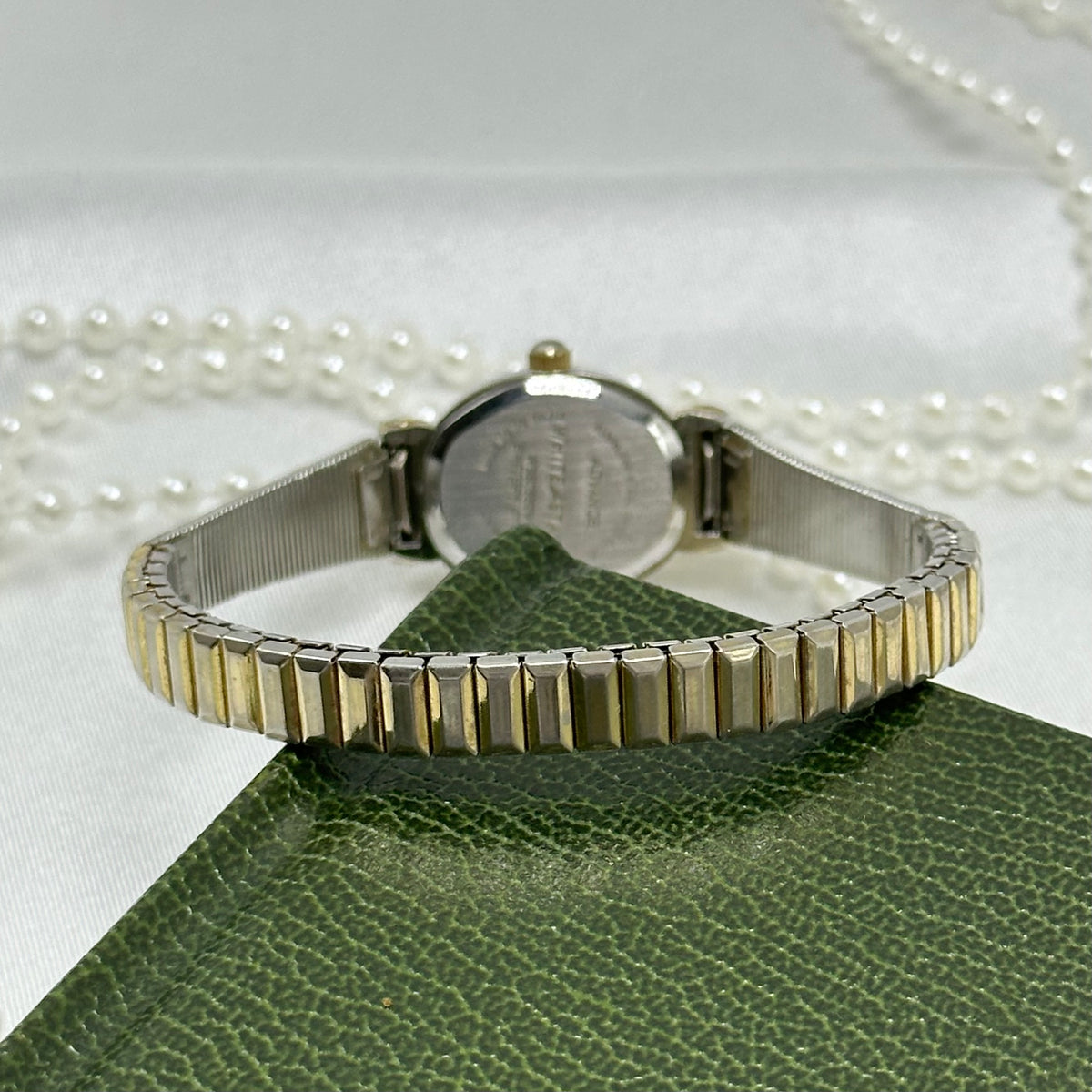 Dainty Two-Tone Oval Dial Heart Watch