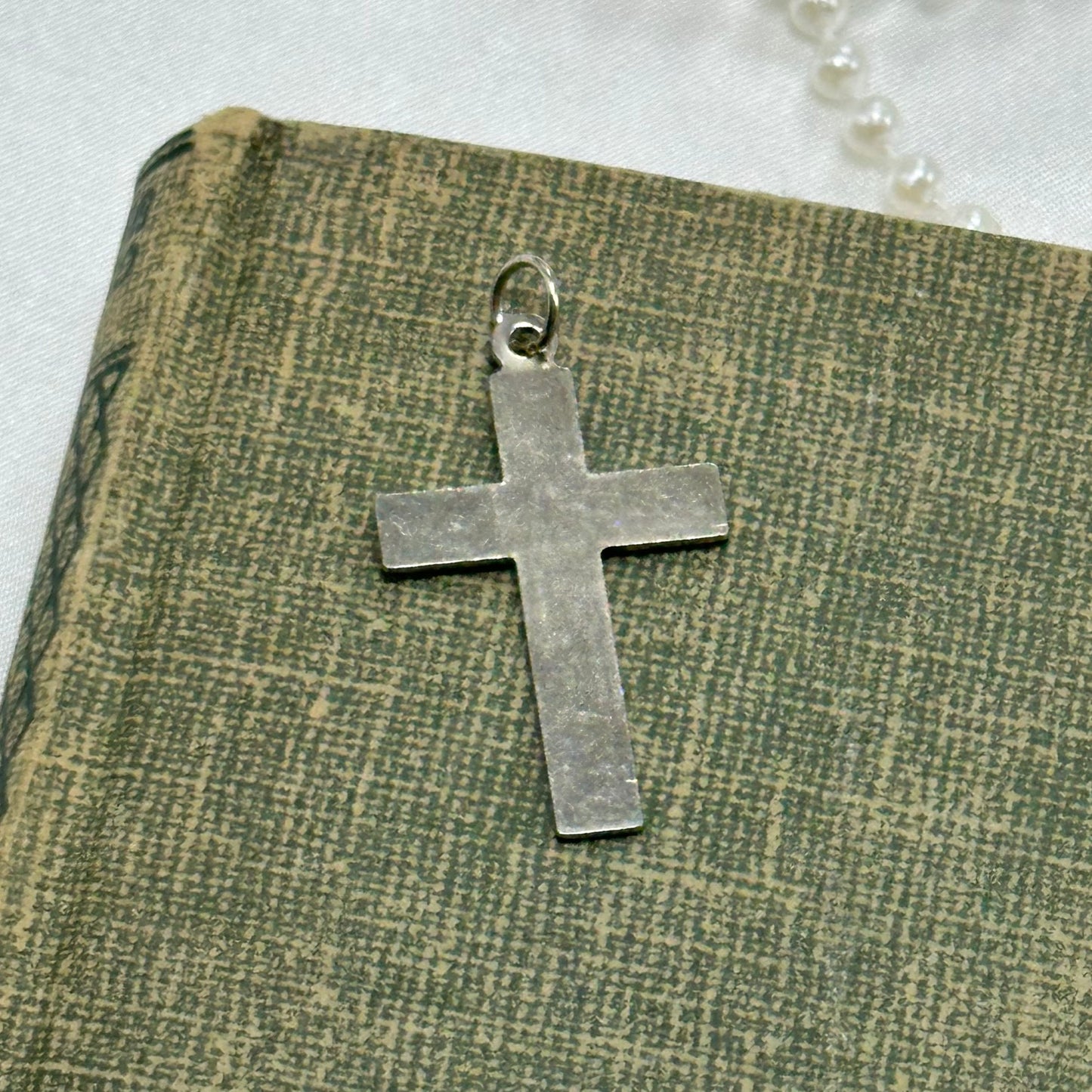 Vintage Silver and Green Pendant & Cross Pendant Bundle