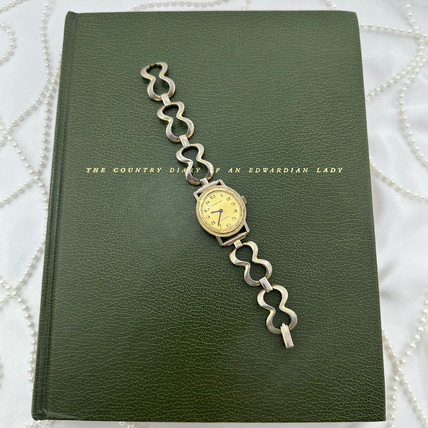 Vintage Collectable Custom Time Wind-Up Gold Watch