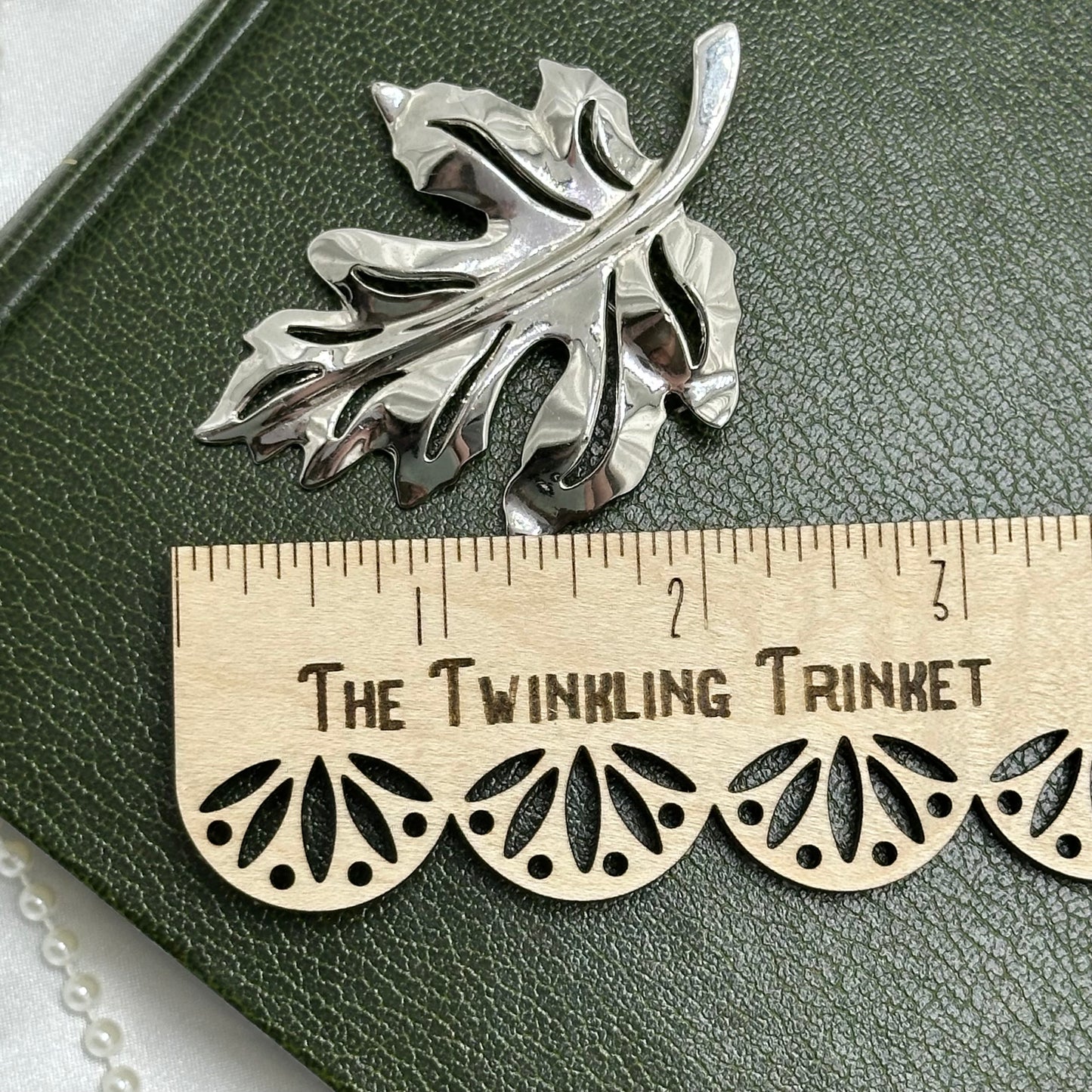 Vintage Art Nouveau Silver Leaf Brooch