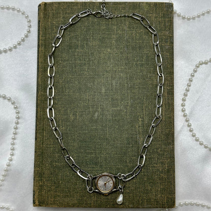 Chunky Chain Watch Choker with Pearl