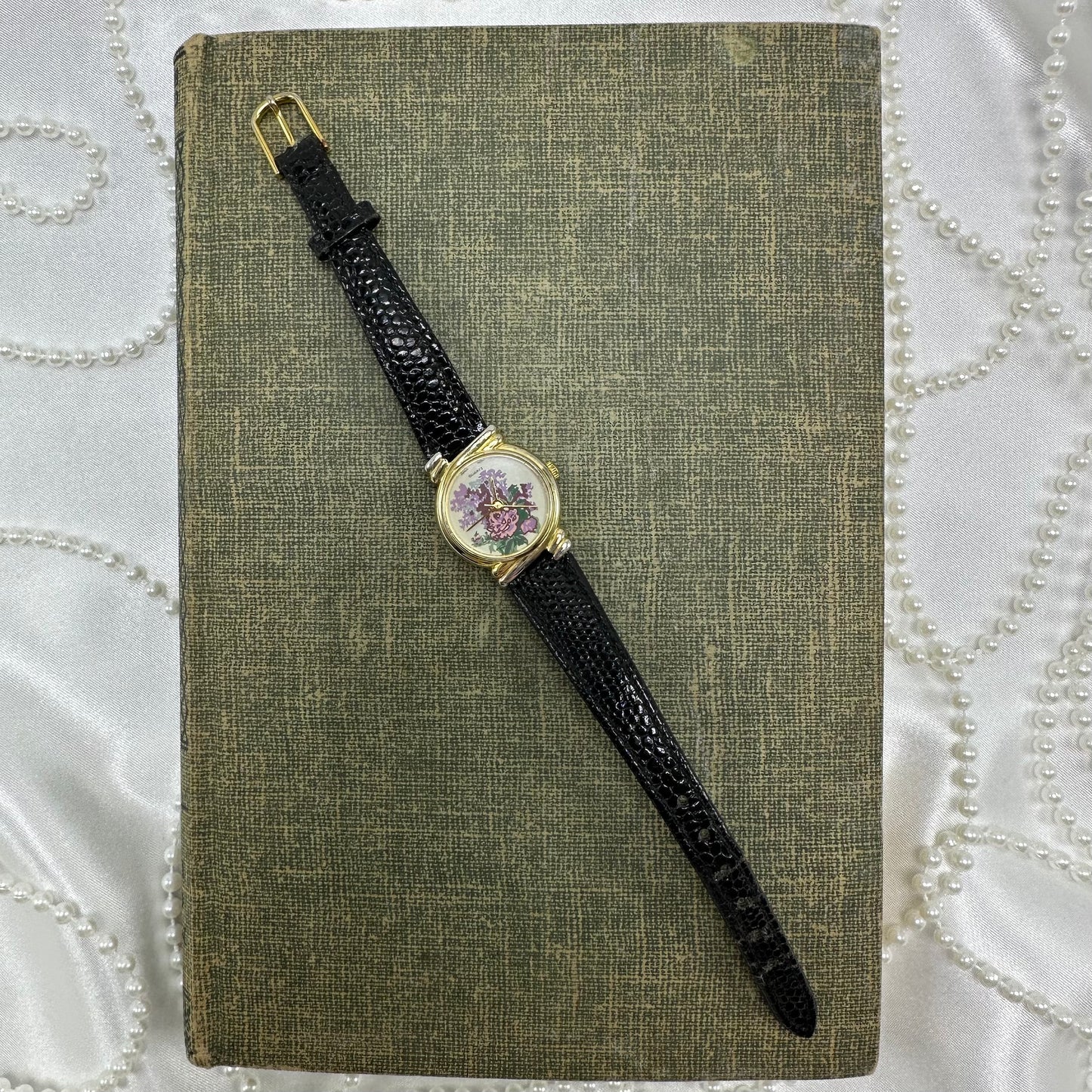 Vintage Gold Flower Dial Watch