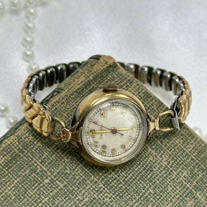 Vintage 1940's Gold Round Dial Harvel Wind-Up Watch