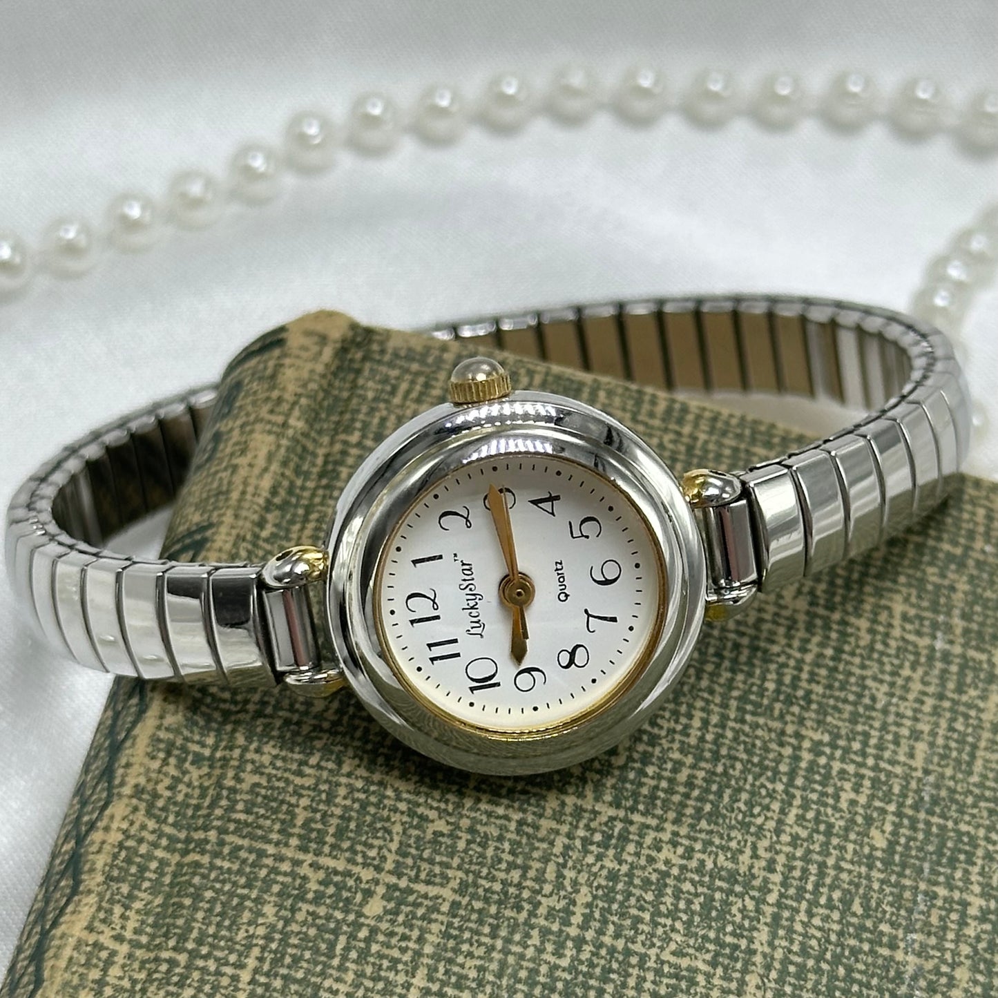 Two-Tone Bubble Dial Lucky Star Watch