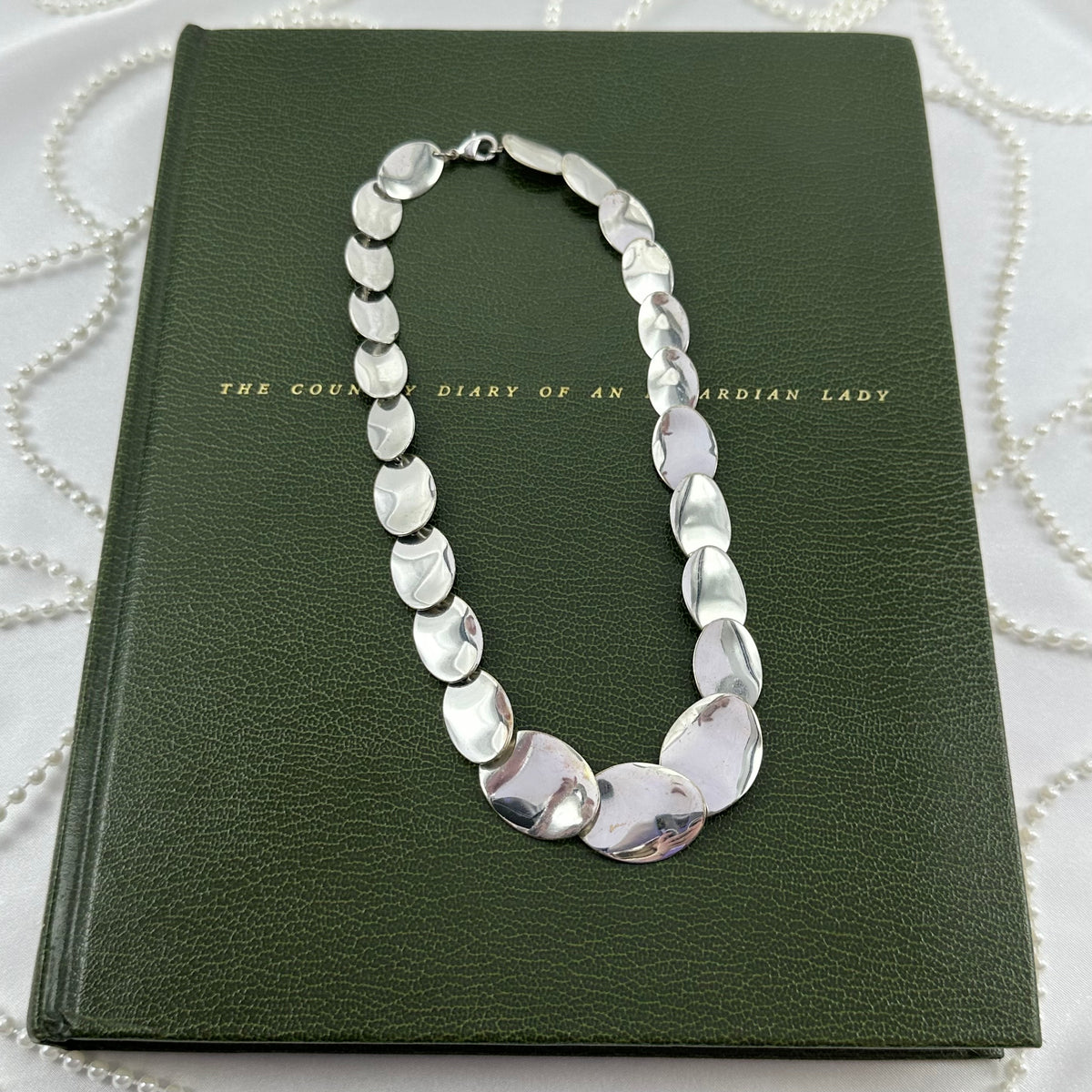 Vintage Avon Silver Oval Link Necklace