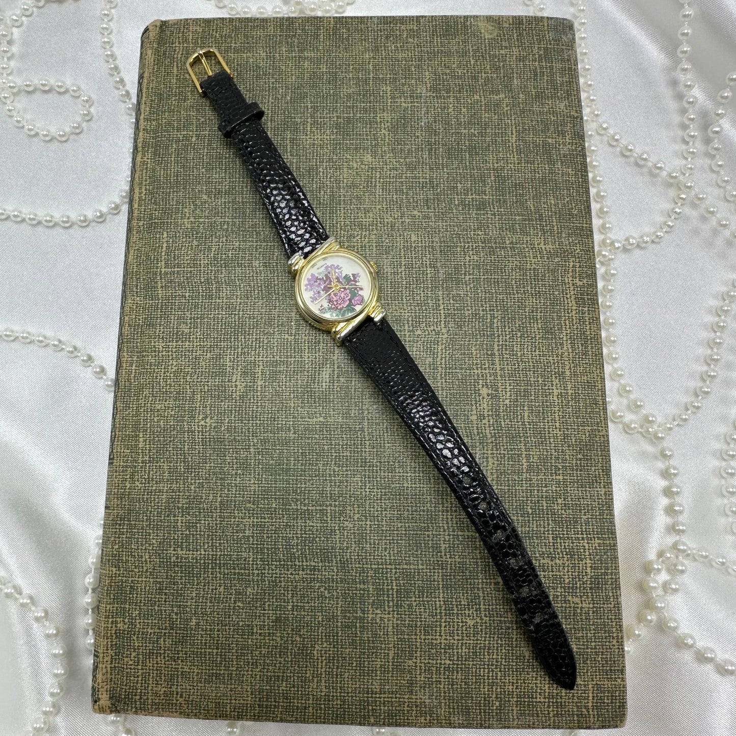 Vintage Gold Flower Dial Watch