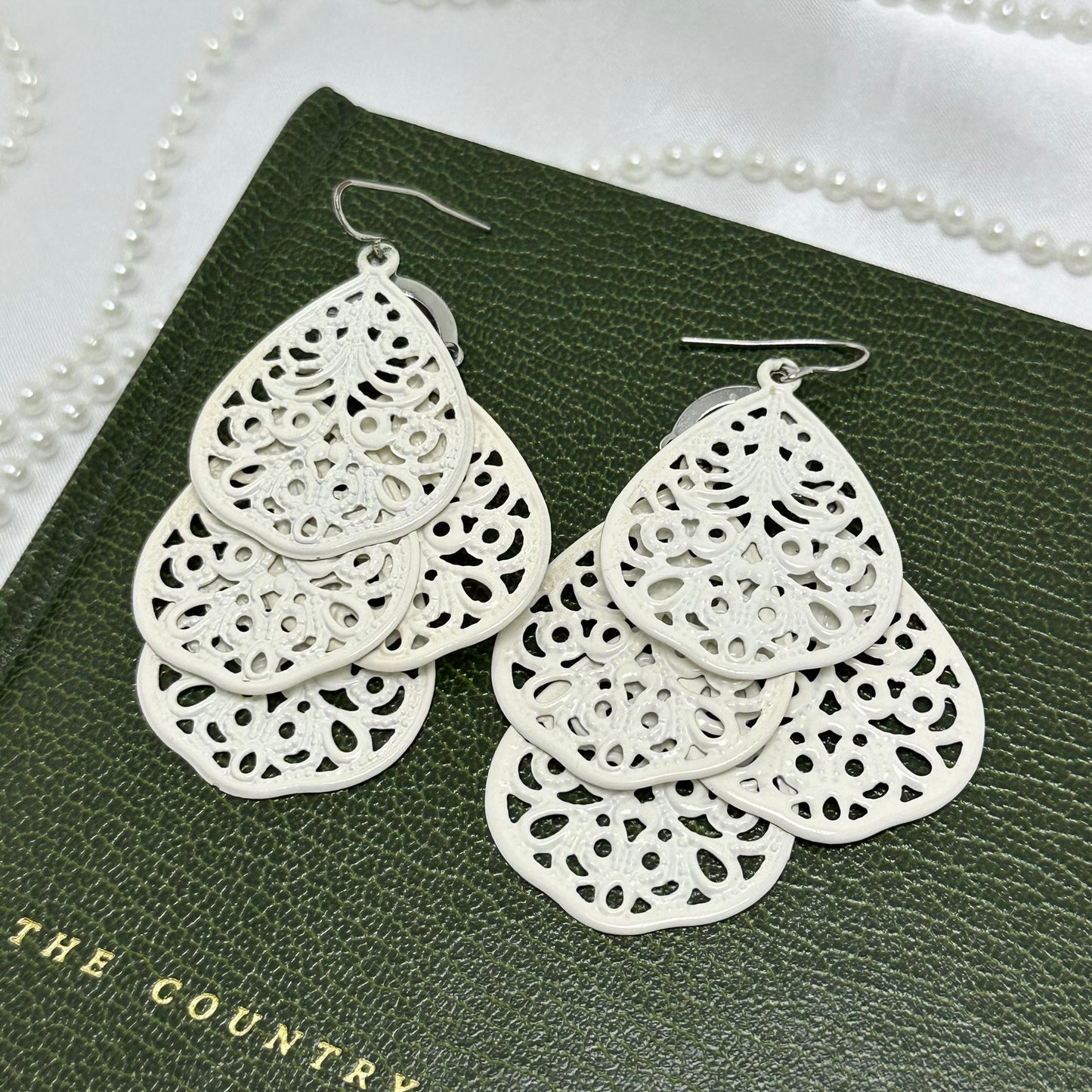 Vintage White Dangle Filigree Earrings