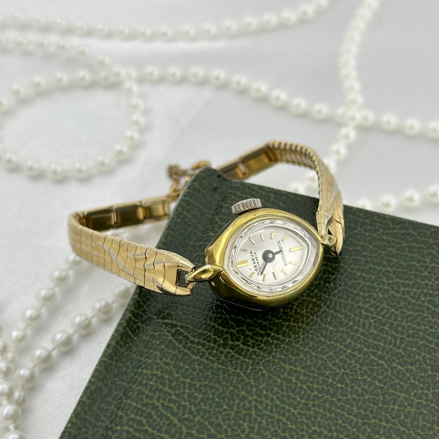 Dainty Gold Vintage Geneva Wind-Up Cocktail Watch with Textured Band
