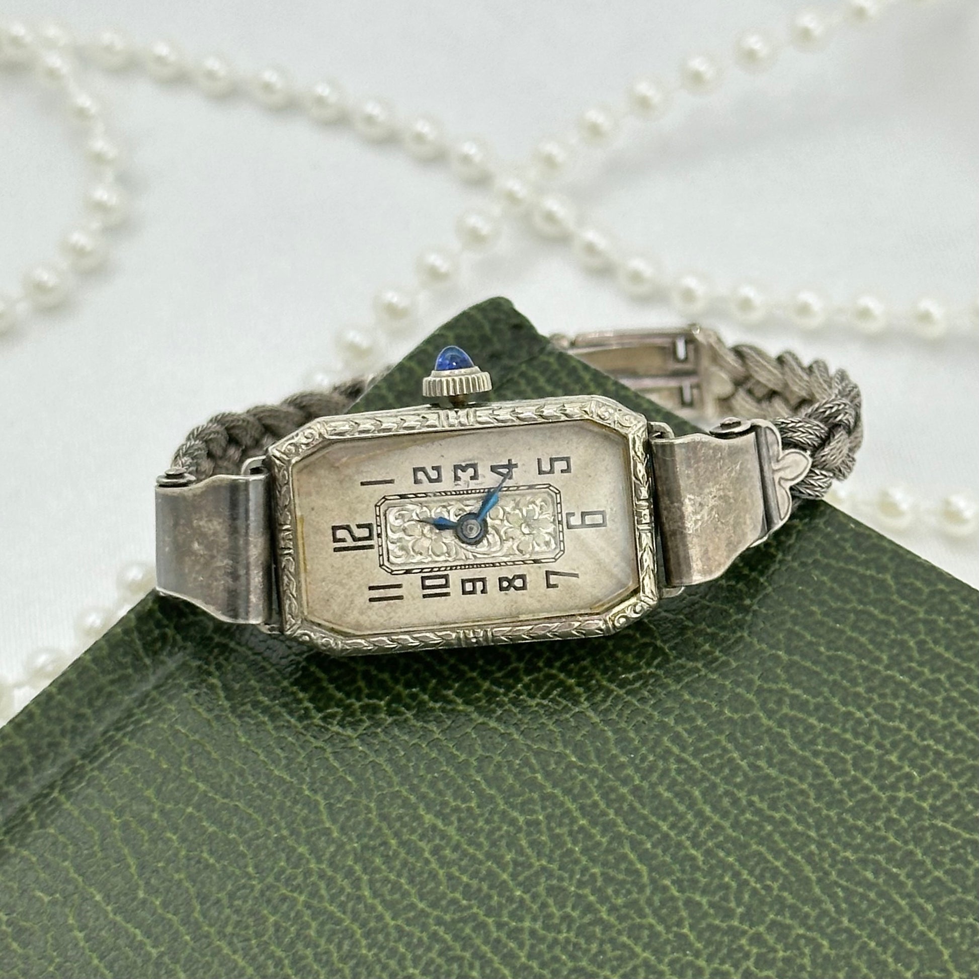 Antique 1930's Art Deco Wind Up Watch