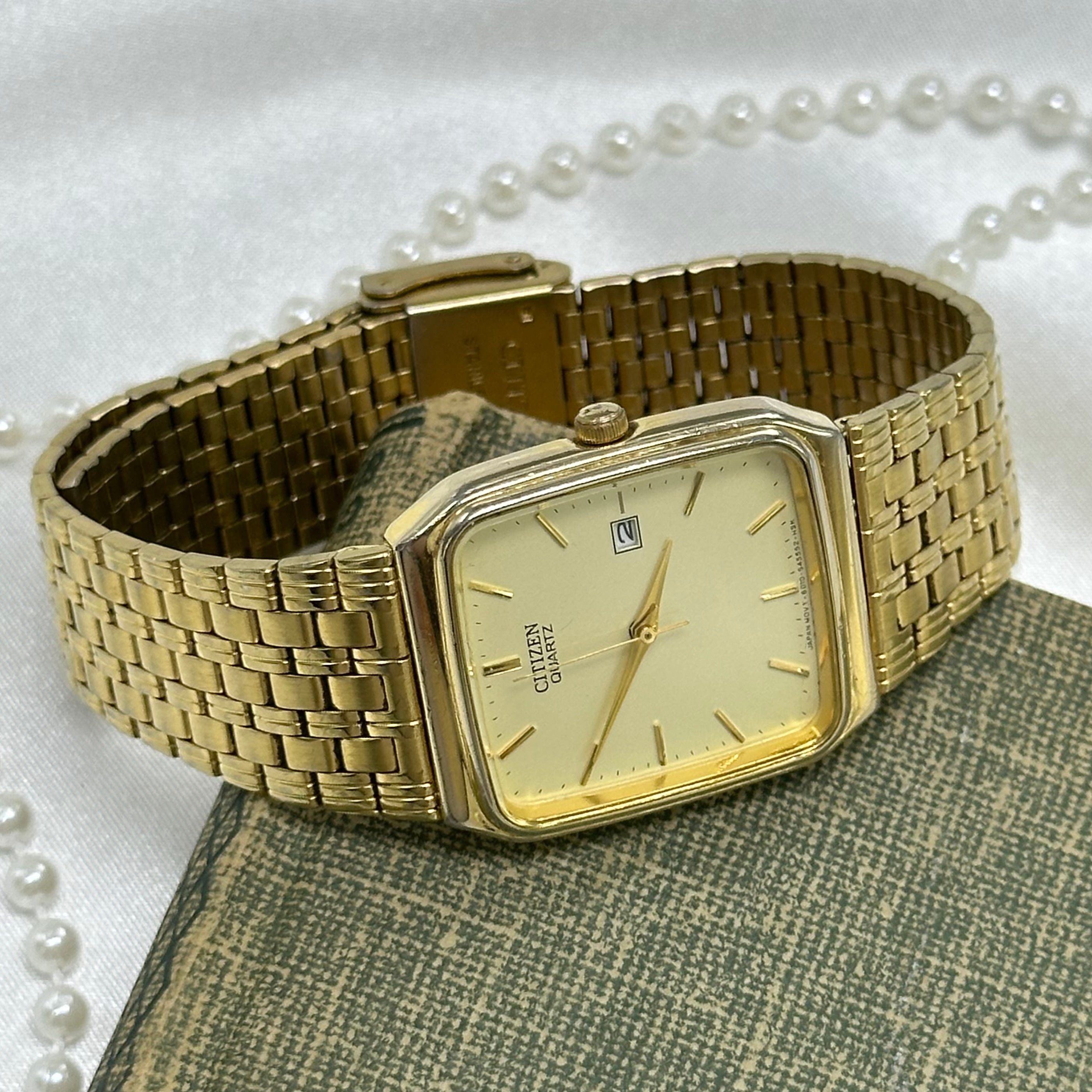 Gold Citizen Tank Watch with Date Display – TheTwinklingTrinket