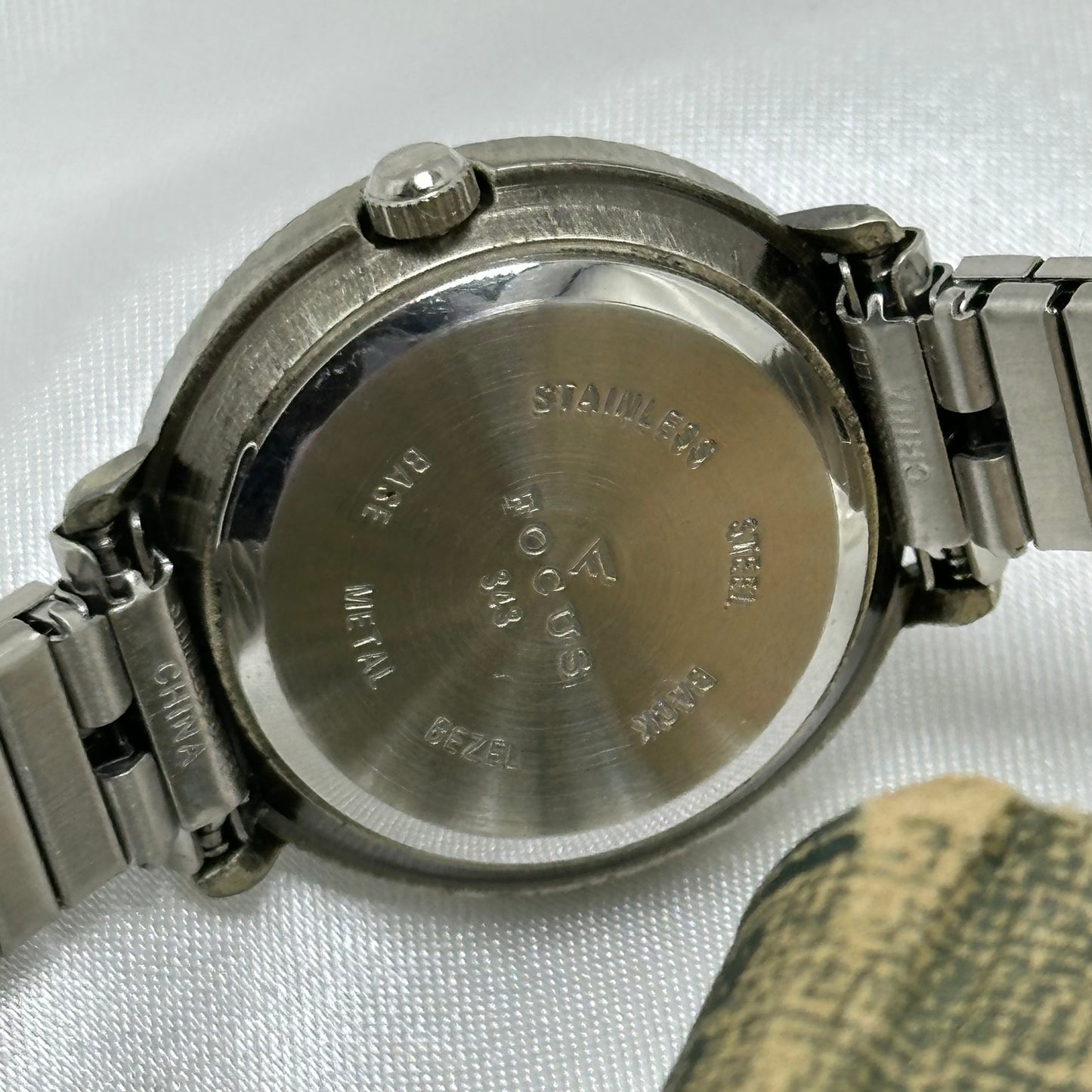 Round Marcasite Dial Silver Focus Watch