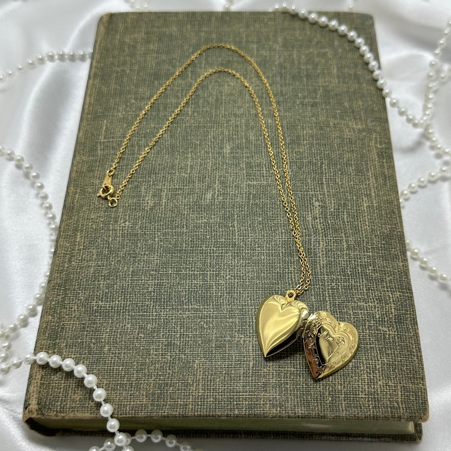 Vintage Gold Heart Locket for Mom