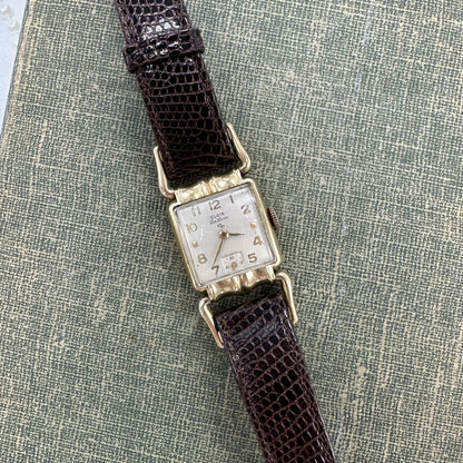 1951 Vintage 10k GF Wind-Up Elgin De Luxe Square Dial Watch