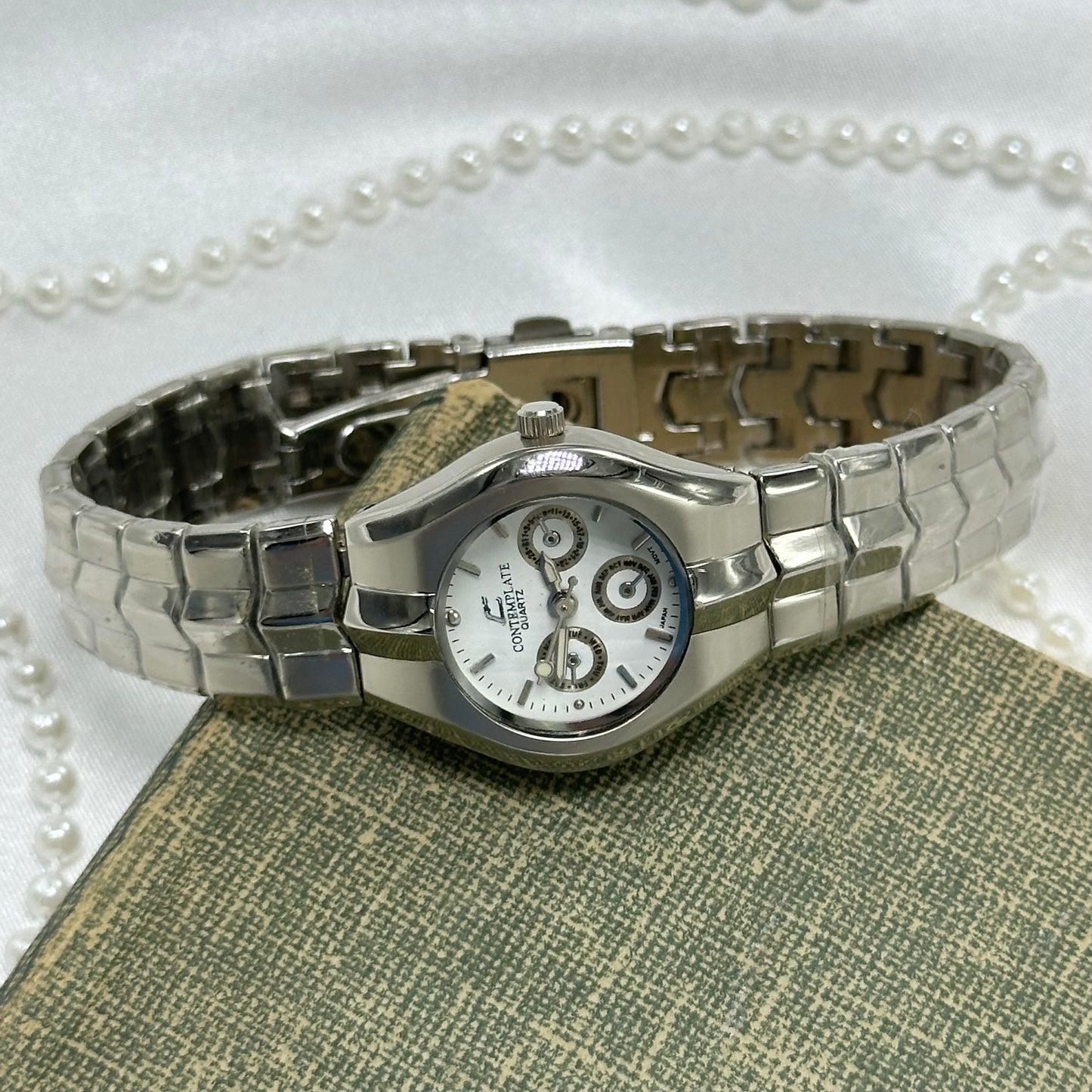 Silver Watch with Unique Calendar Dial