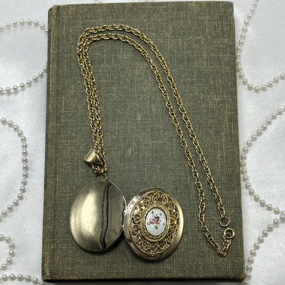 Vintage Floral Filigree Locket Necklace