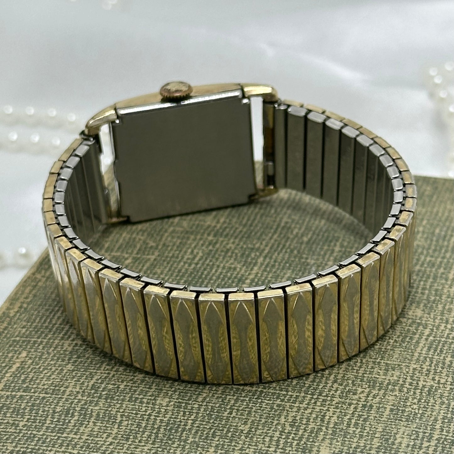 Art Deco Croton Vintage Swiss Made 7 Jewels Watch with Sub Second Hand