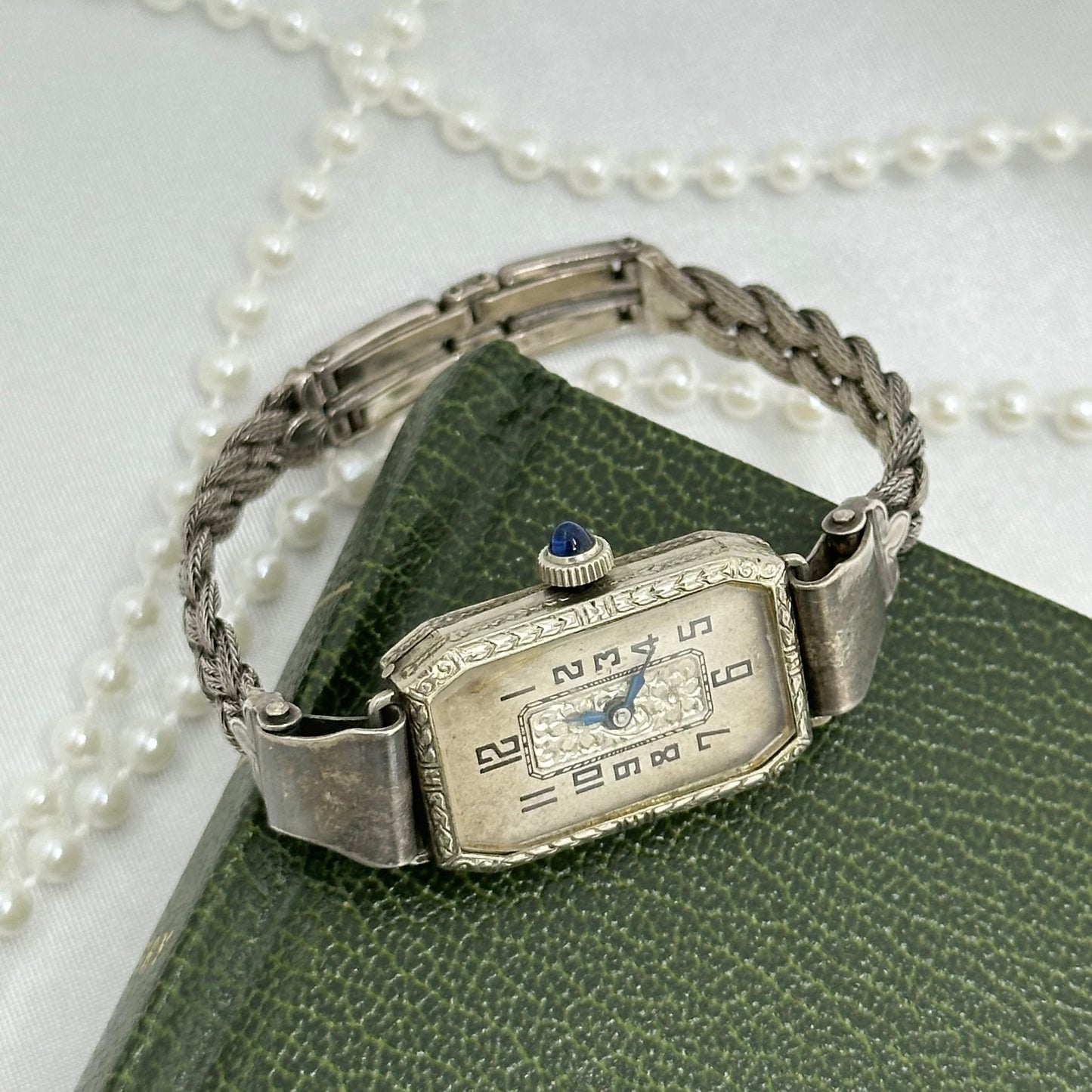 Antique 1930's Art Deco Wind Up Watch
