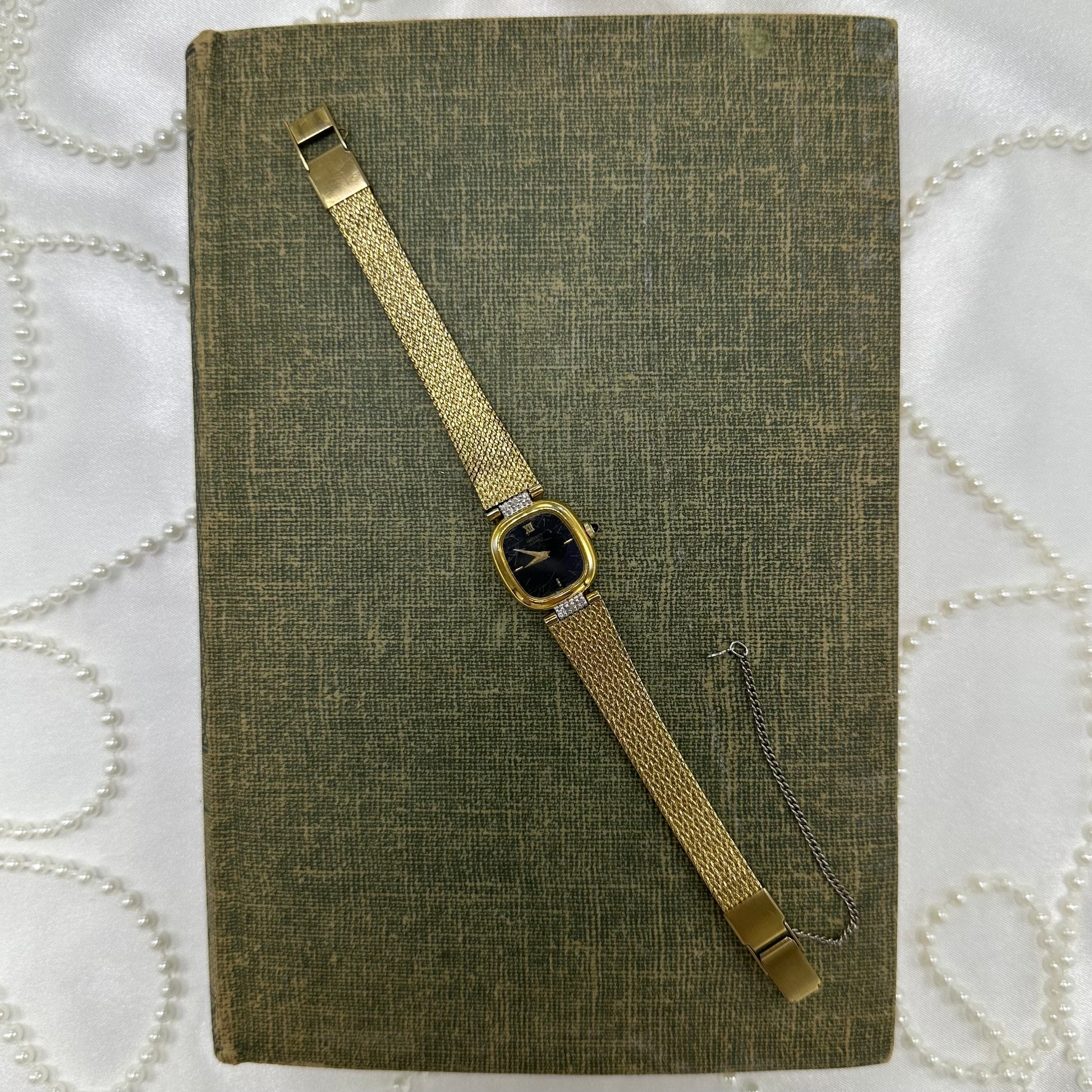 Black Dial Seiko Watch with Diamanté Band