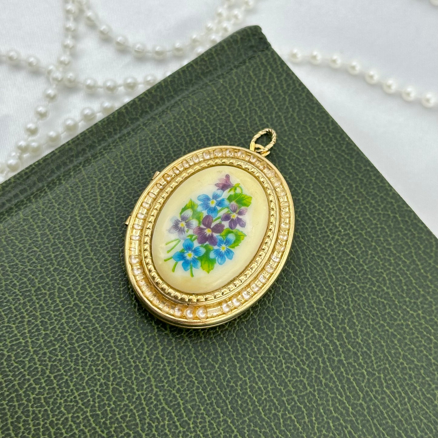 Vintage Large Gold Avon Flower Oval Locket