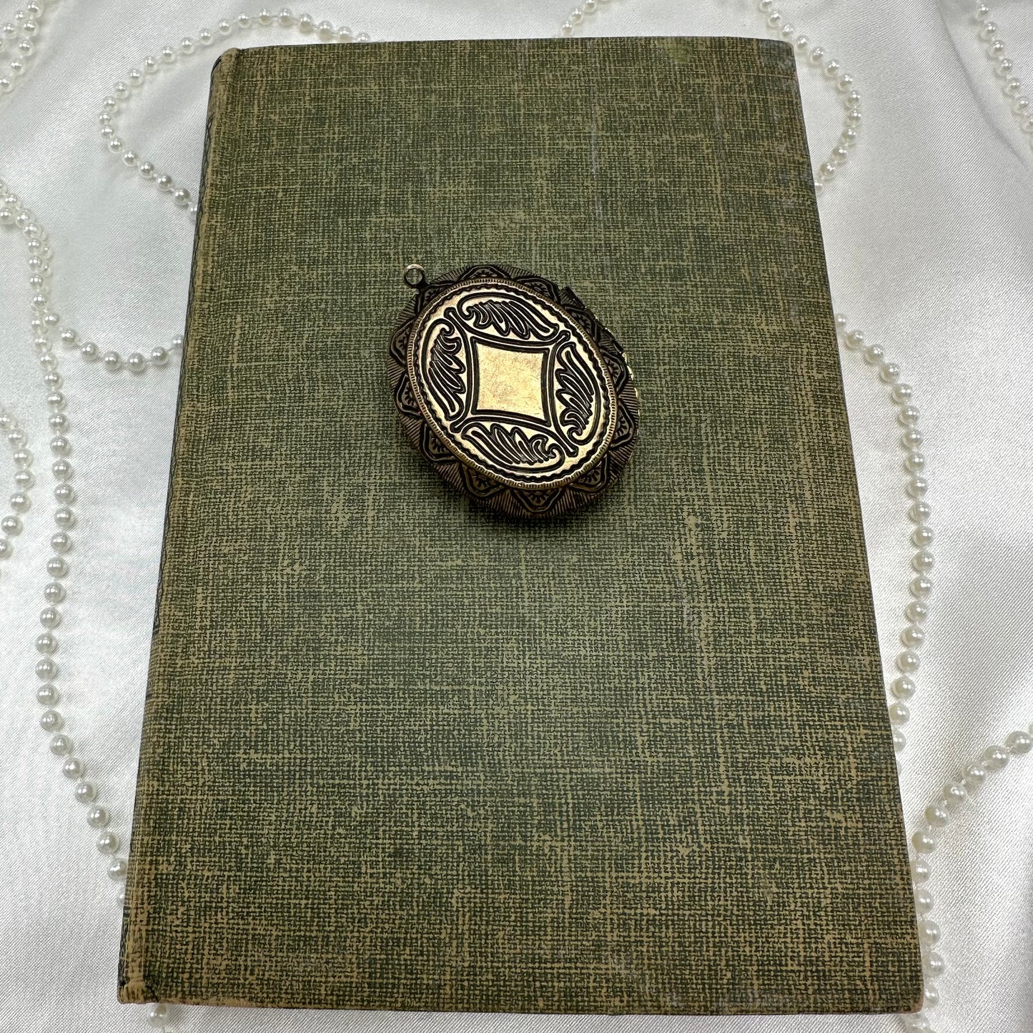 Vintage Filigree Locket