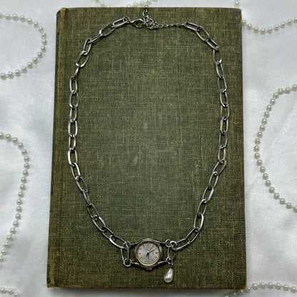 Chunky Chain Watch Choker with Pearl