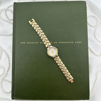 Vintage Gold Citizen Watch with Round Detailed Dial