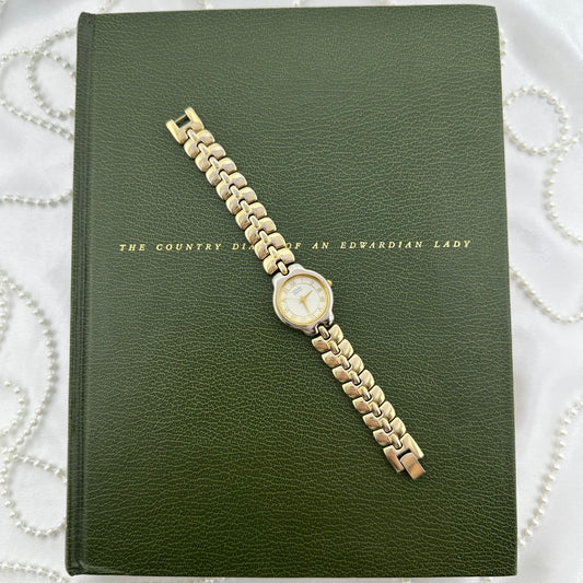 Vintage Gold Citizen Watch with Round Detailed Dial