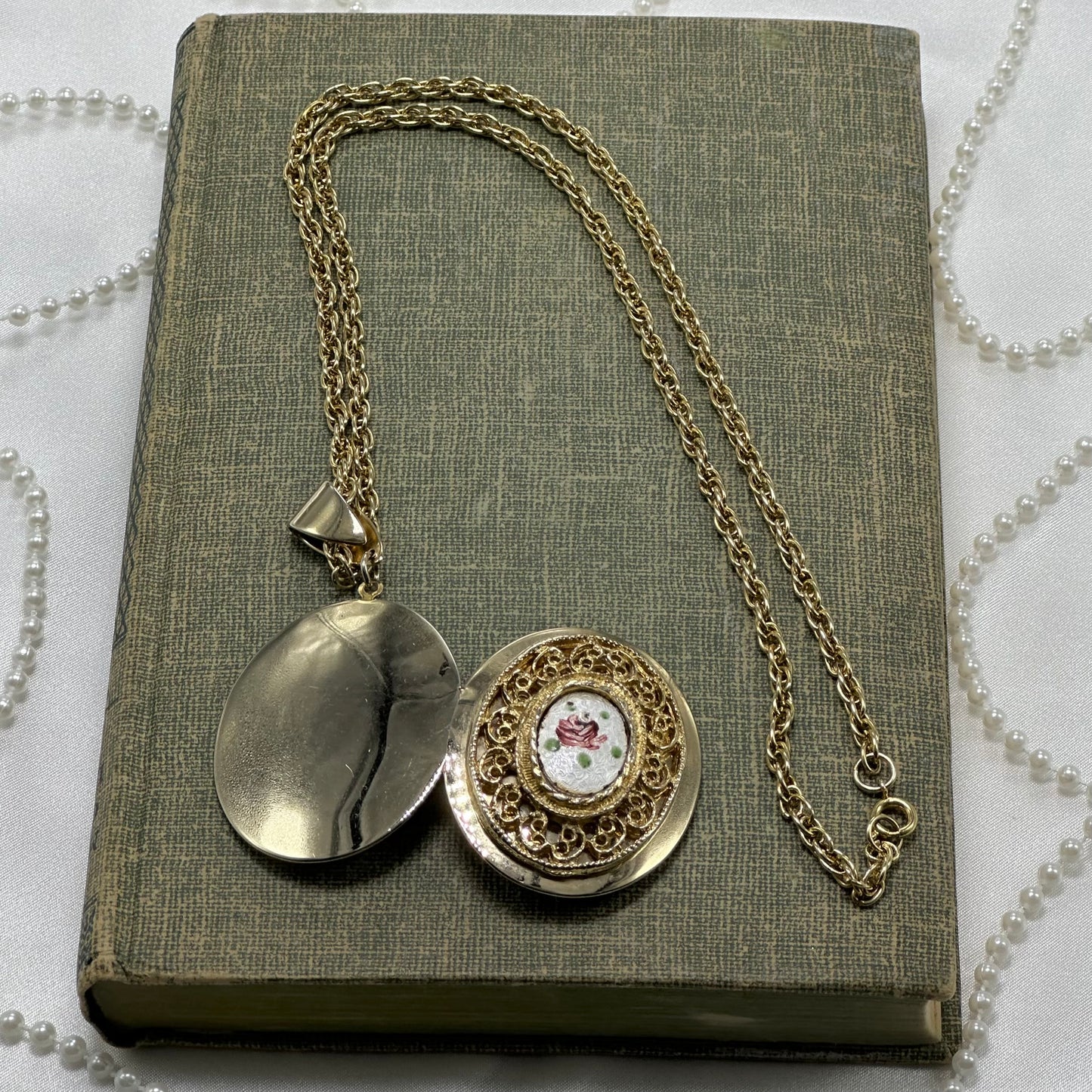 Vintage Floral Filigree Locket Necklace