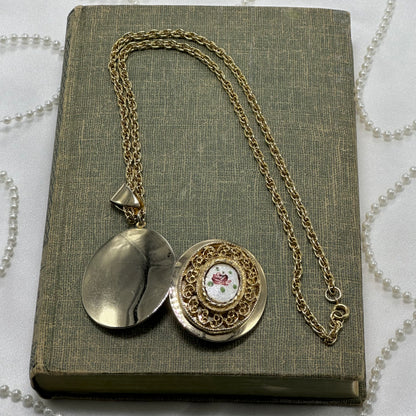 Vintage Floral Filigree Locket Necklace