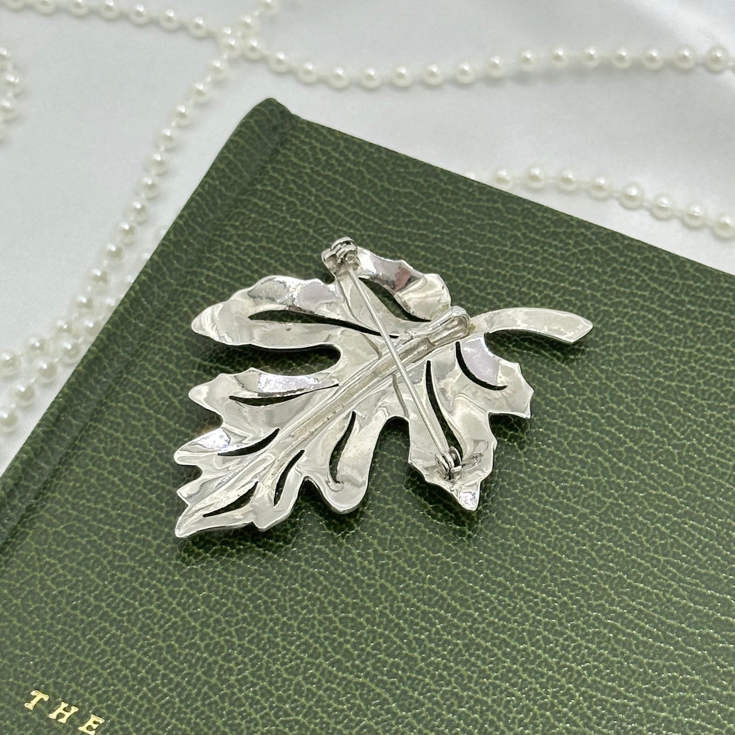Vintage Art Nouveau Silver Leaf Brooch