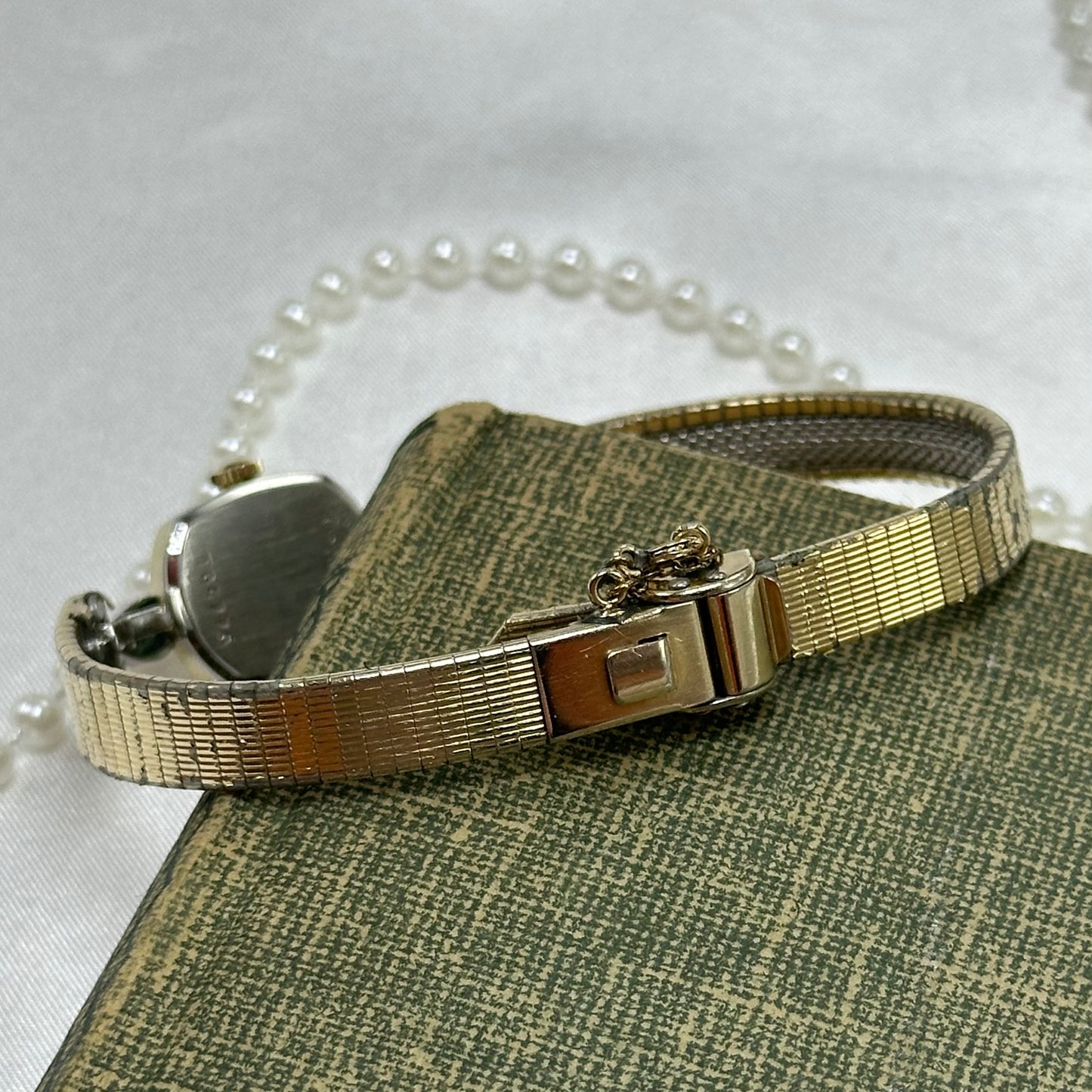 Dainty Vintage 1976 Bulova 23 Jewels Wind-Up Watch