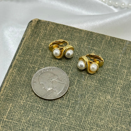 Vintage Clip On Pearl Earrings