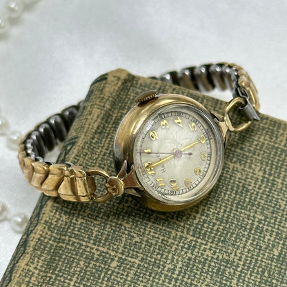 Vintage 1940's Gold Round Dial Harvel Wind-Up Watch