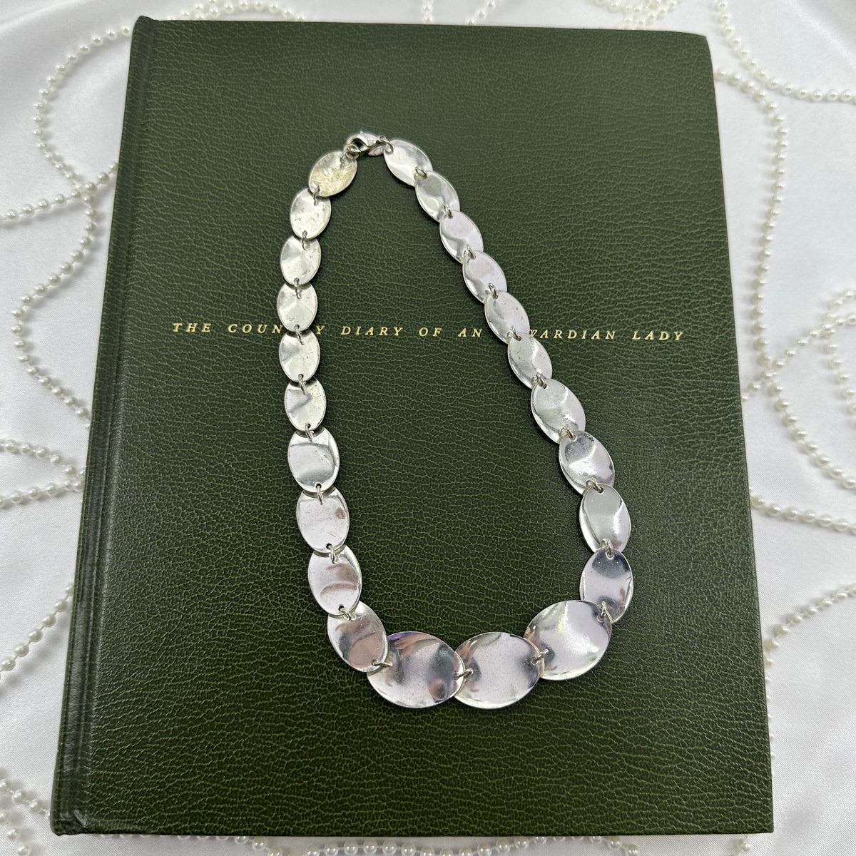 Vintage Avon Silver Oval Link Necklace