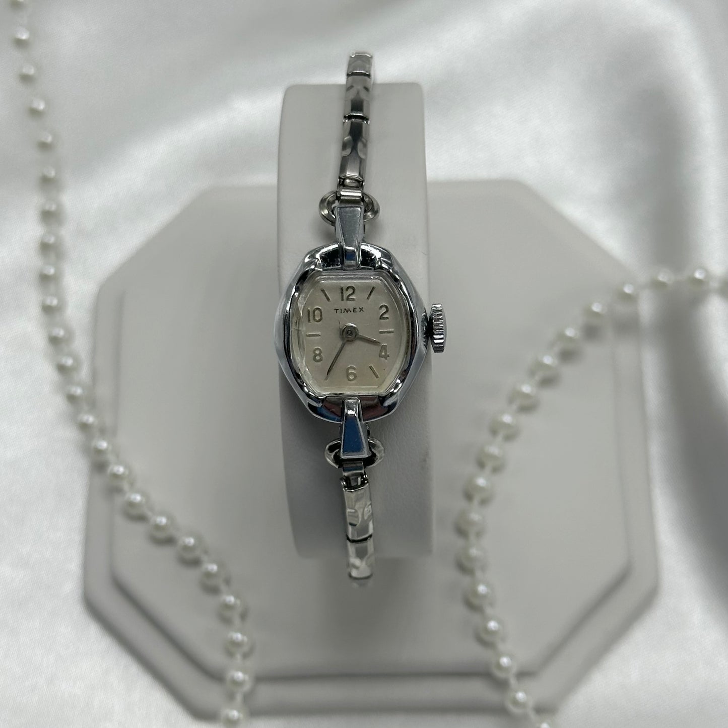 Dainty Vintage Wind-Up Timex