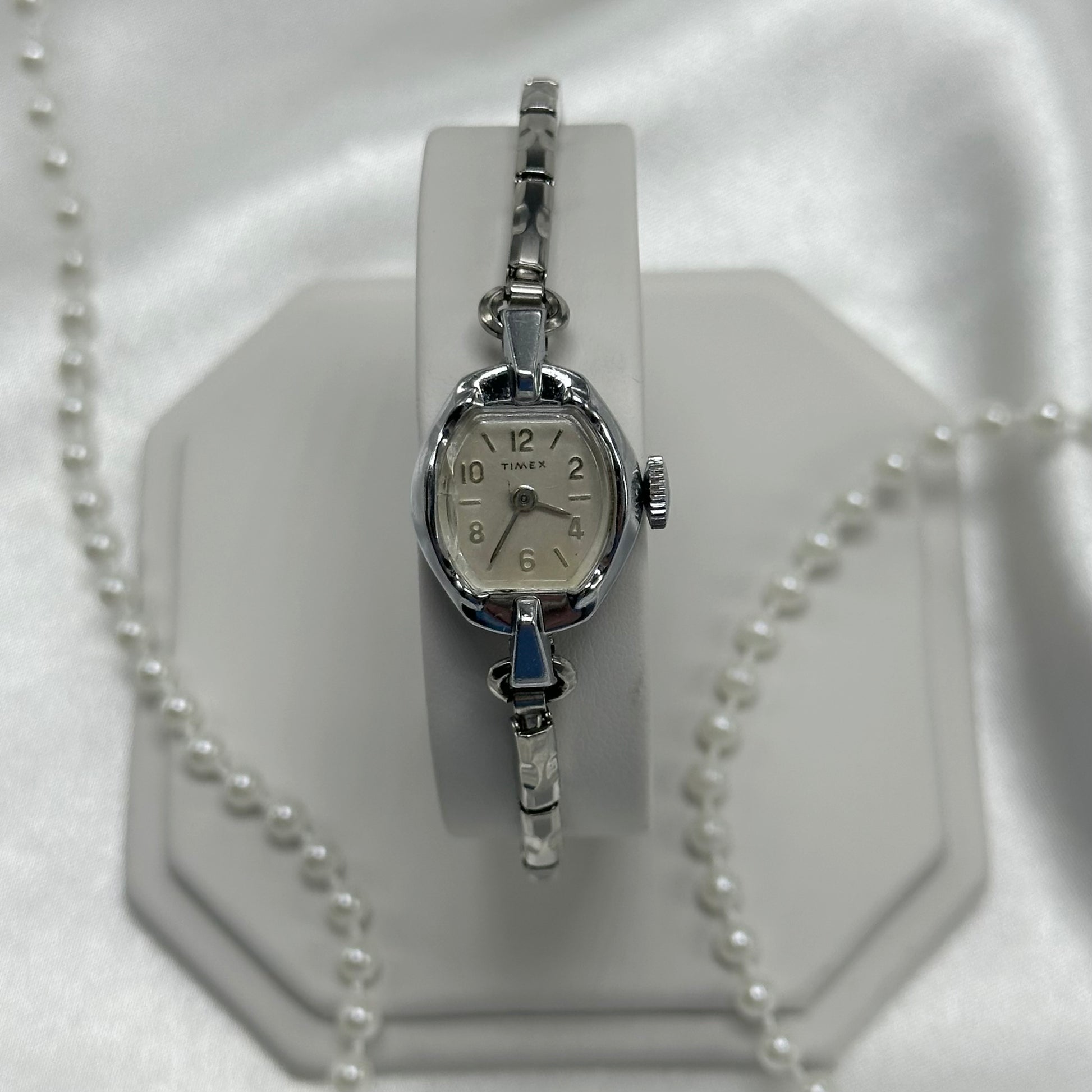 Dainty Vintage Wind-Up Timex