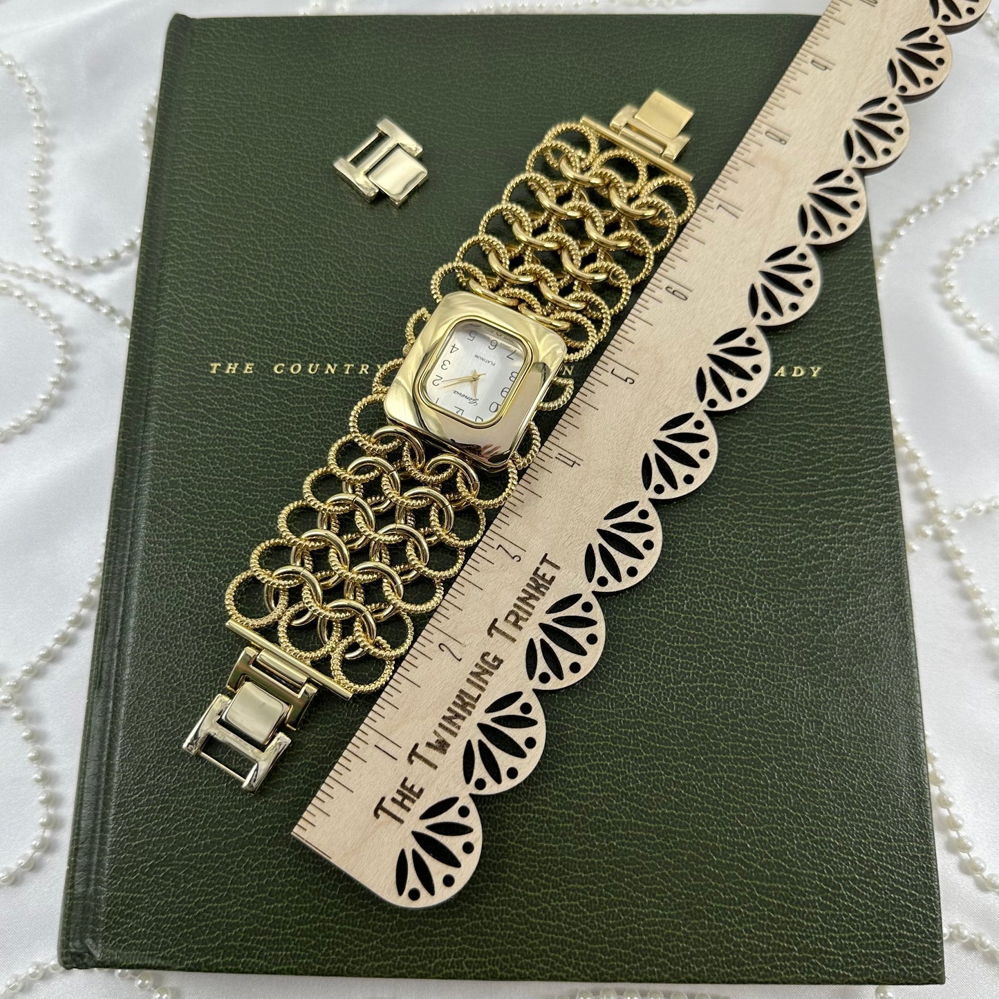 Chunky Gold Chain Vintage Watch
