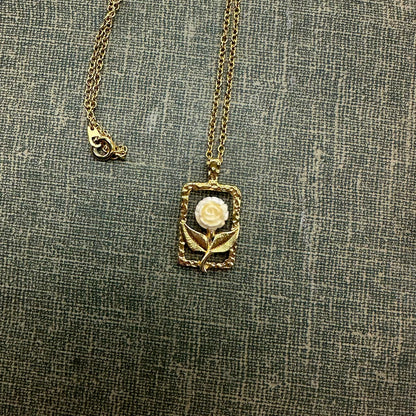 Vintage White Rose Necklace