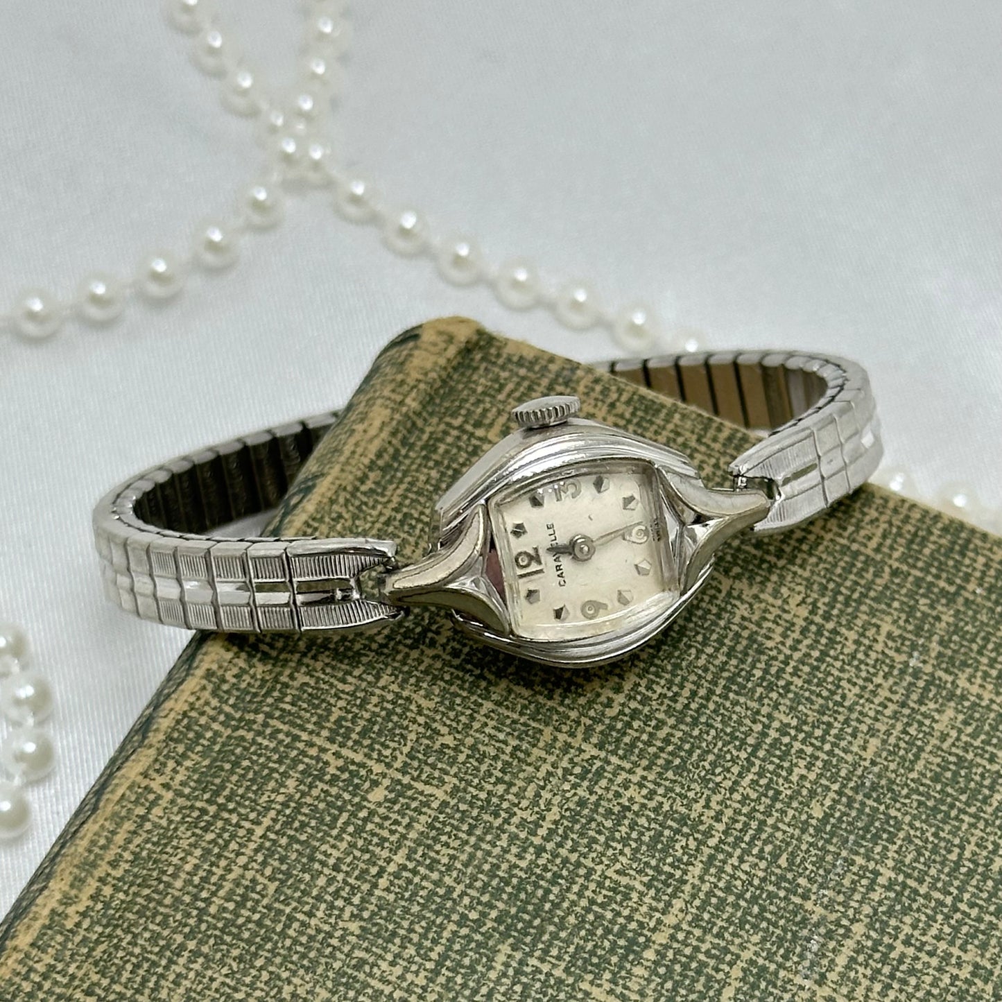 Dainty Silver 1975 Caravelle Wind-Up Cocktail Watch