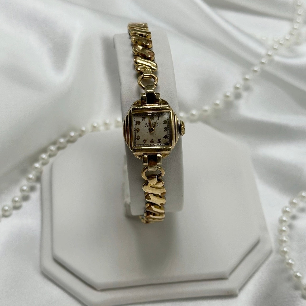 1940's Gold Gruen Wind-Up Square Dial Watch